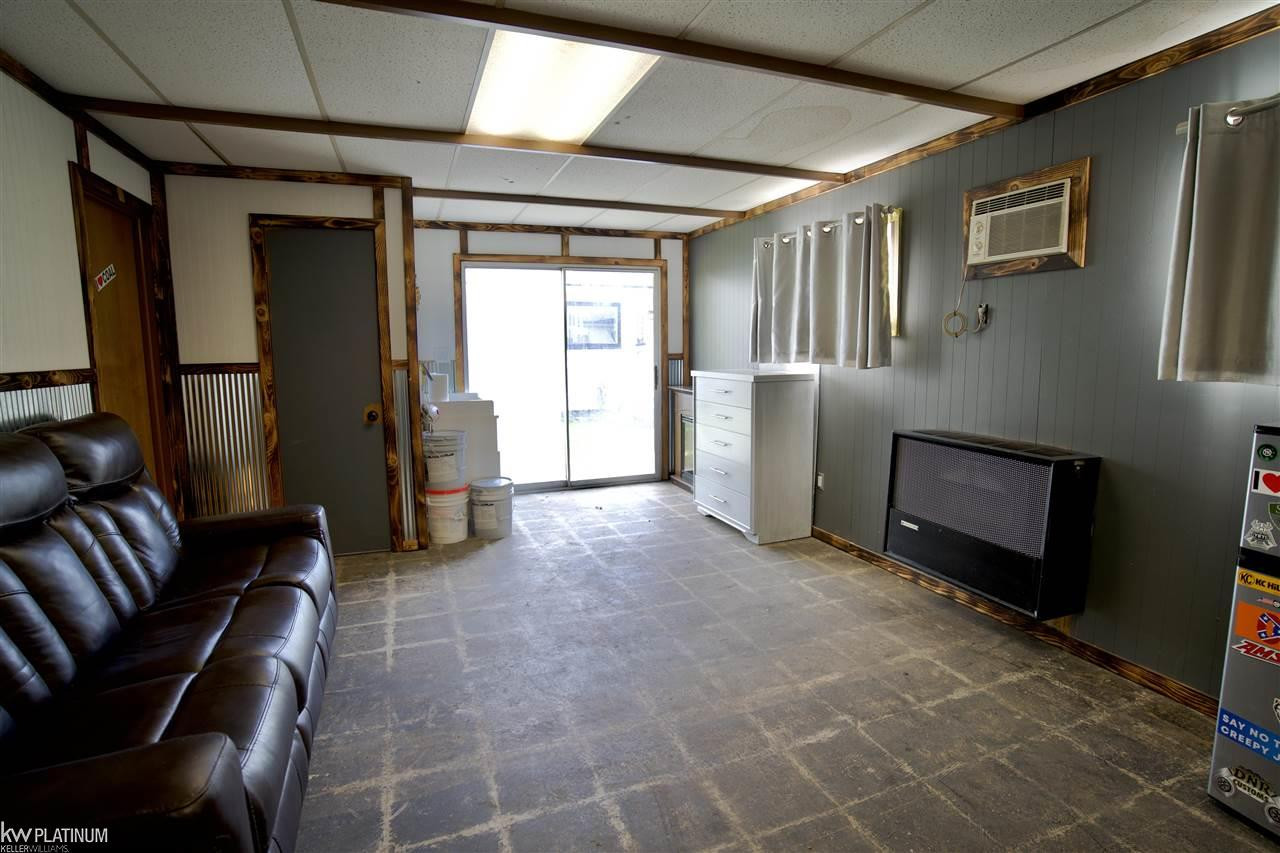 5385 Pointe Drive, MI — Photo 37