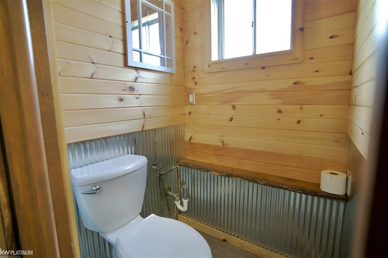5385 Pointe Drive, MI — Photo 38
