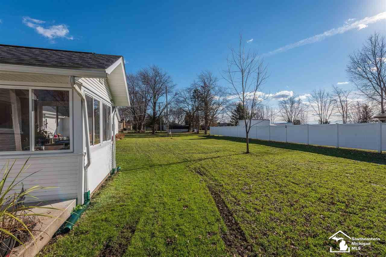 6299 Dixon, Monroe, MI 48161 — Photo 32