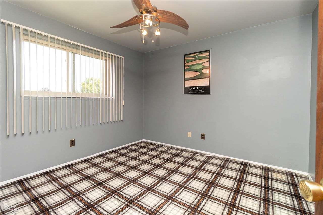 4669 Admiral, Sterling Heights, MI 48310 — Photo 32