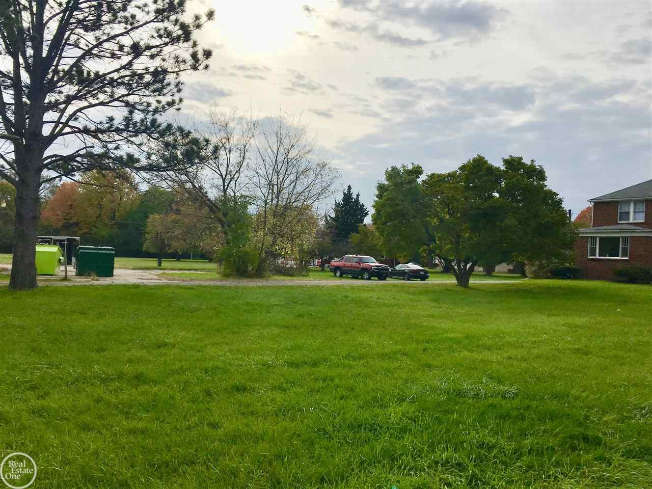 45729 Gratiot Avenue, MI, 48042