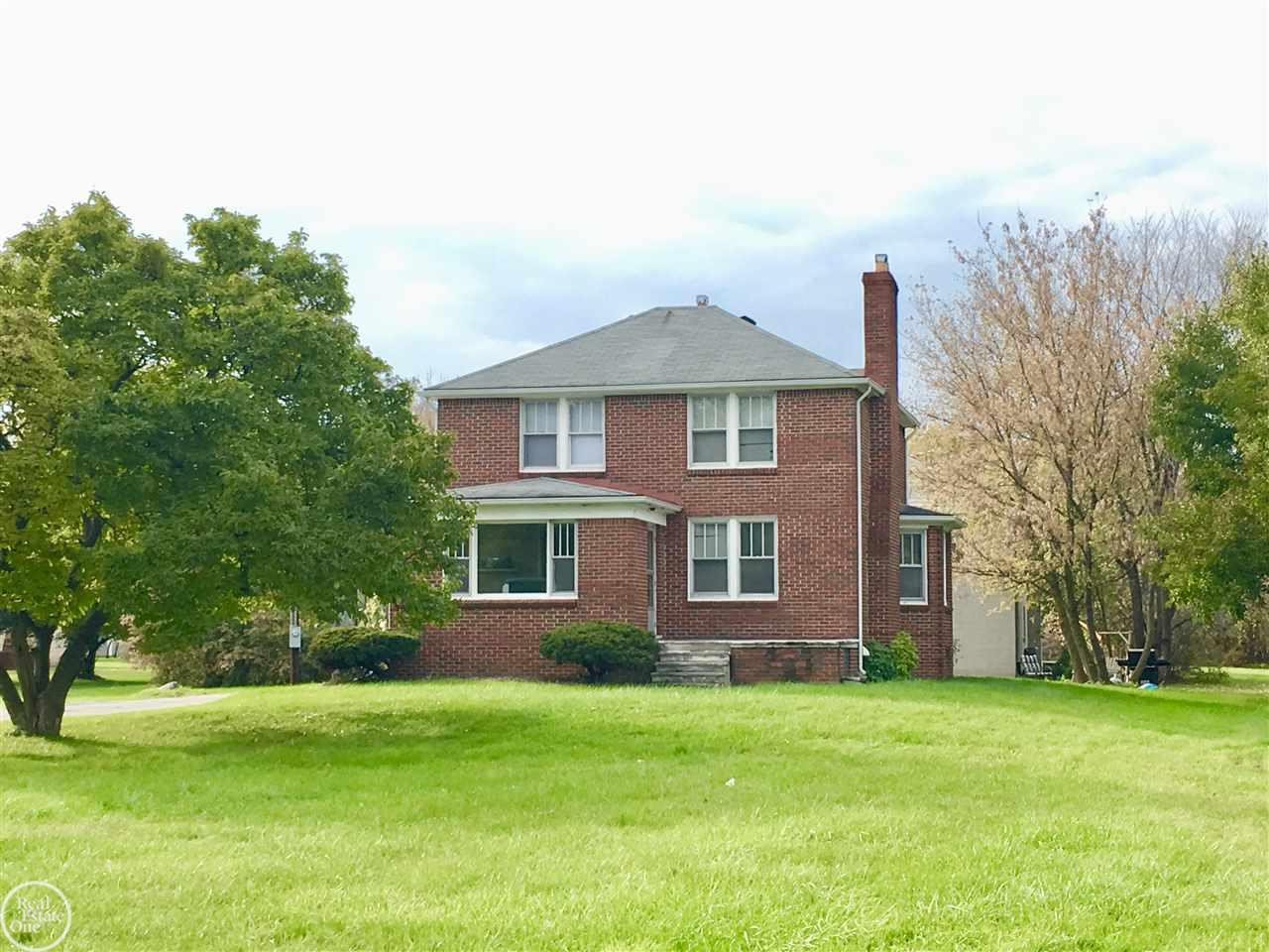 45729 Gratiot Avenue, MI, 48042