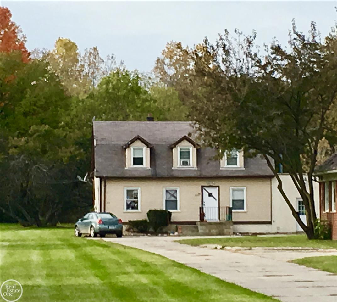 45729 Gratiot Avenue, MI, 48042