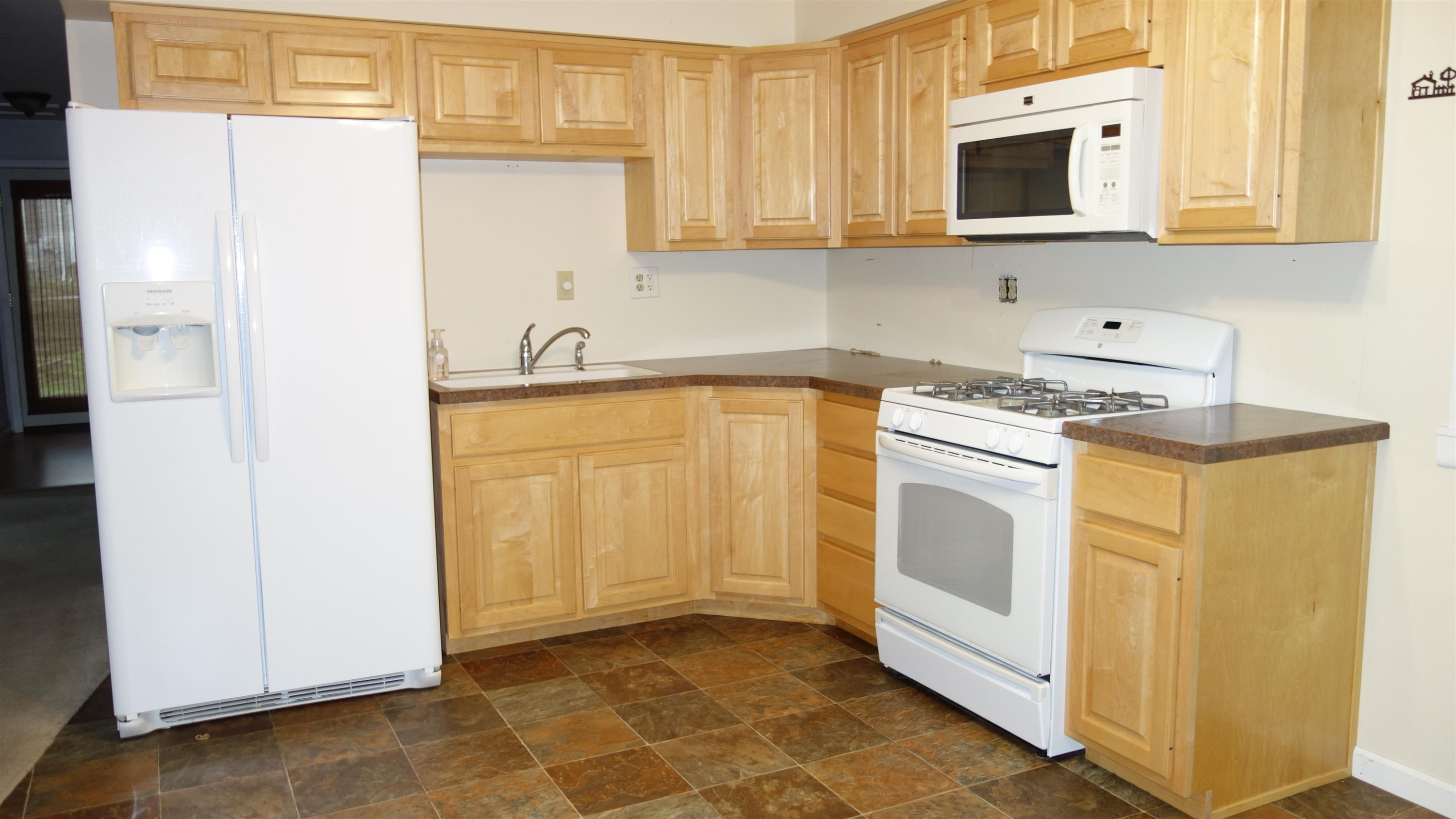217 E Oak, Saint Charles, MI 48655 — Photo 2