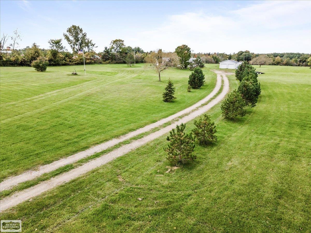 8143 Gibbons Road, Grant, MI 48032 — Photo 16