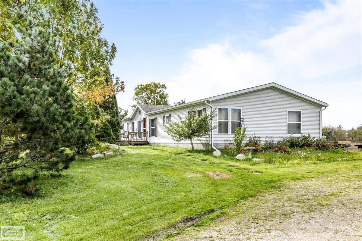 8143 Gibbons Road, Grant, MI 48032 — Photo 48
