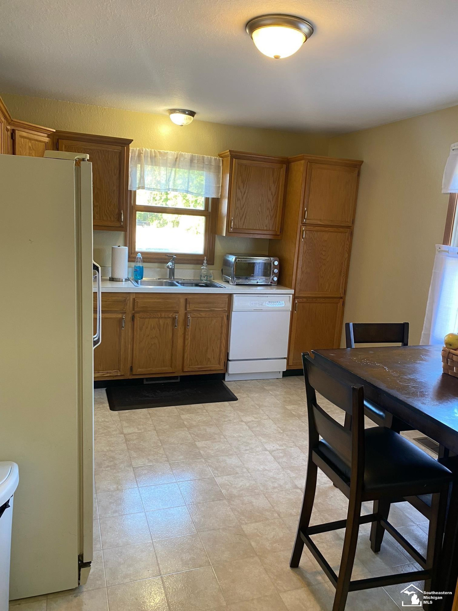 7330 Douglas, Lambertville, MI 48144 — Photo 6