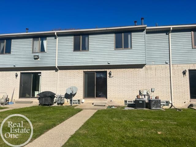 48504 Sugarbush Road, MI 48047