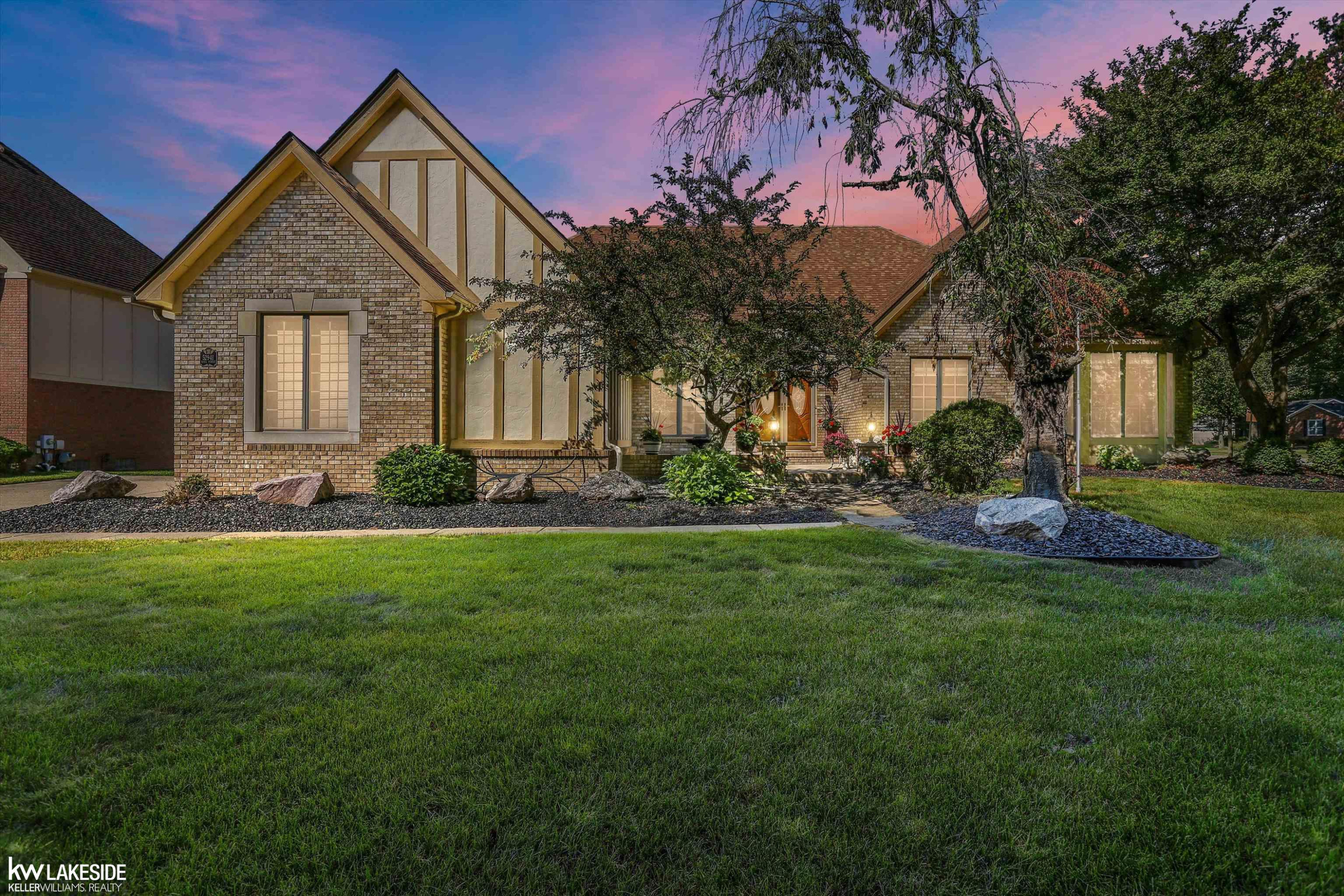 52941 Royal Forest Drive, Shelby Twp, MI 48315 — front exterior