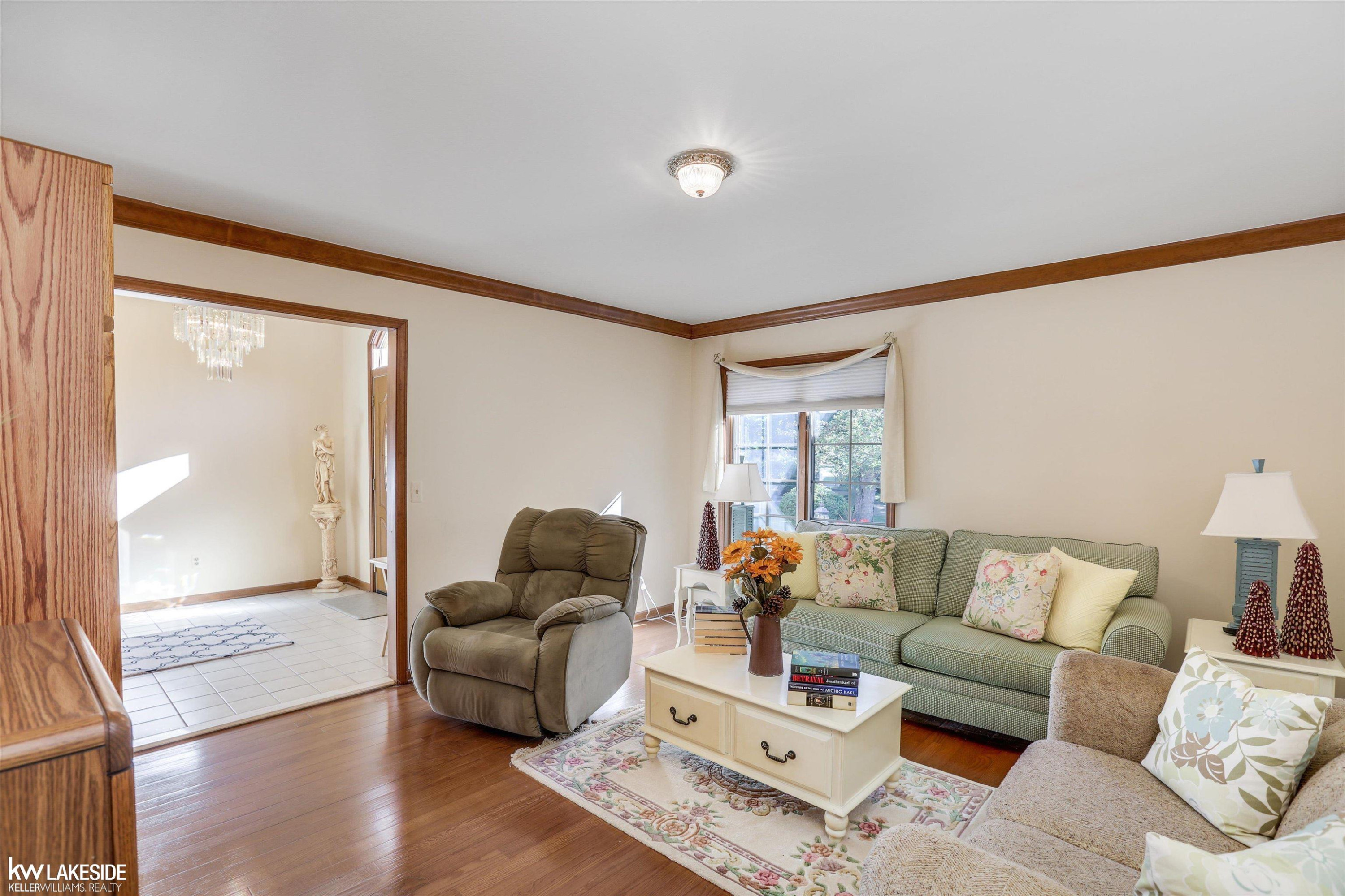 52941 Royal Forest Drive, Shelby Twp, MI 48315 — Photo 7