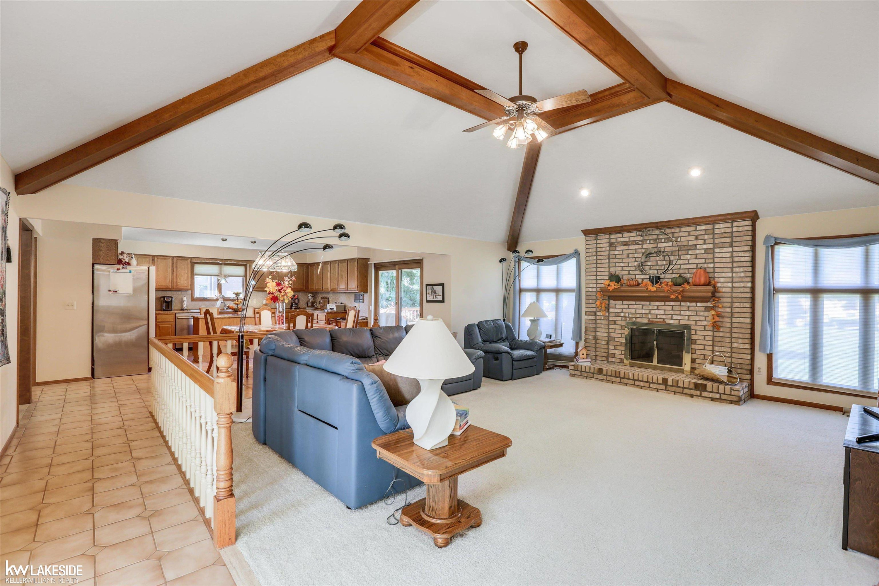 52941 Royal Forest Drive, Shelby Twp, MI 48315 — Photo 16