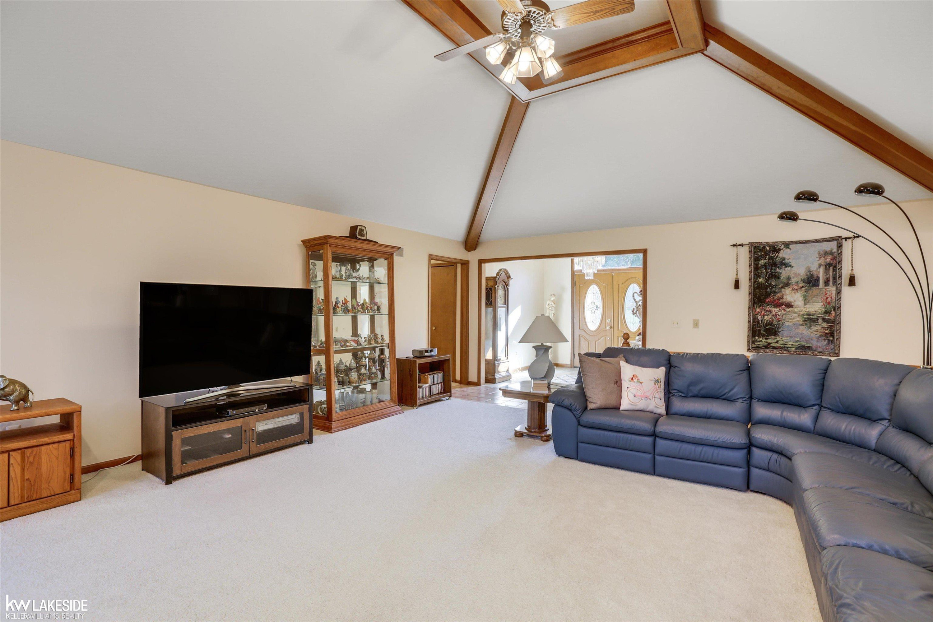 52941 Royal Forest Drive, Shelby Twp, MI 48315 — Photo 19