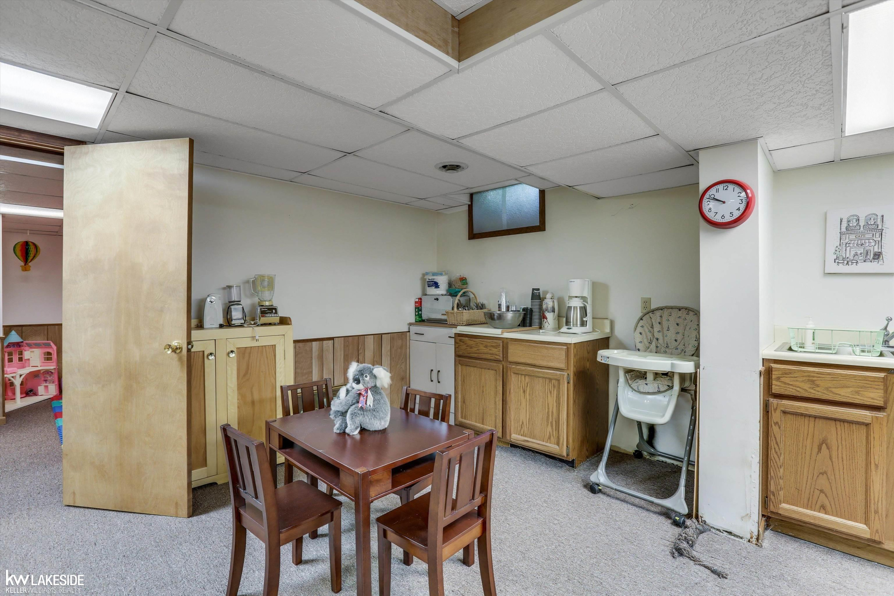 52941 Royal Forest Drive, Shelby Twp, MI 48315 — Photo 32