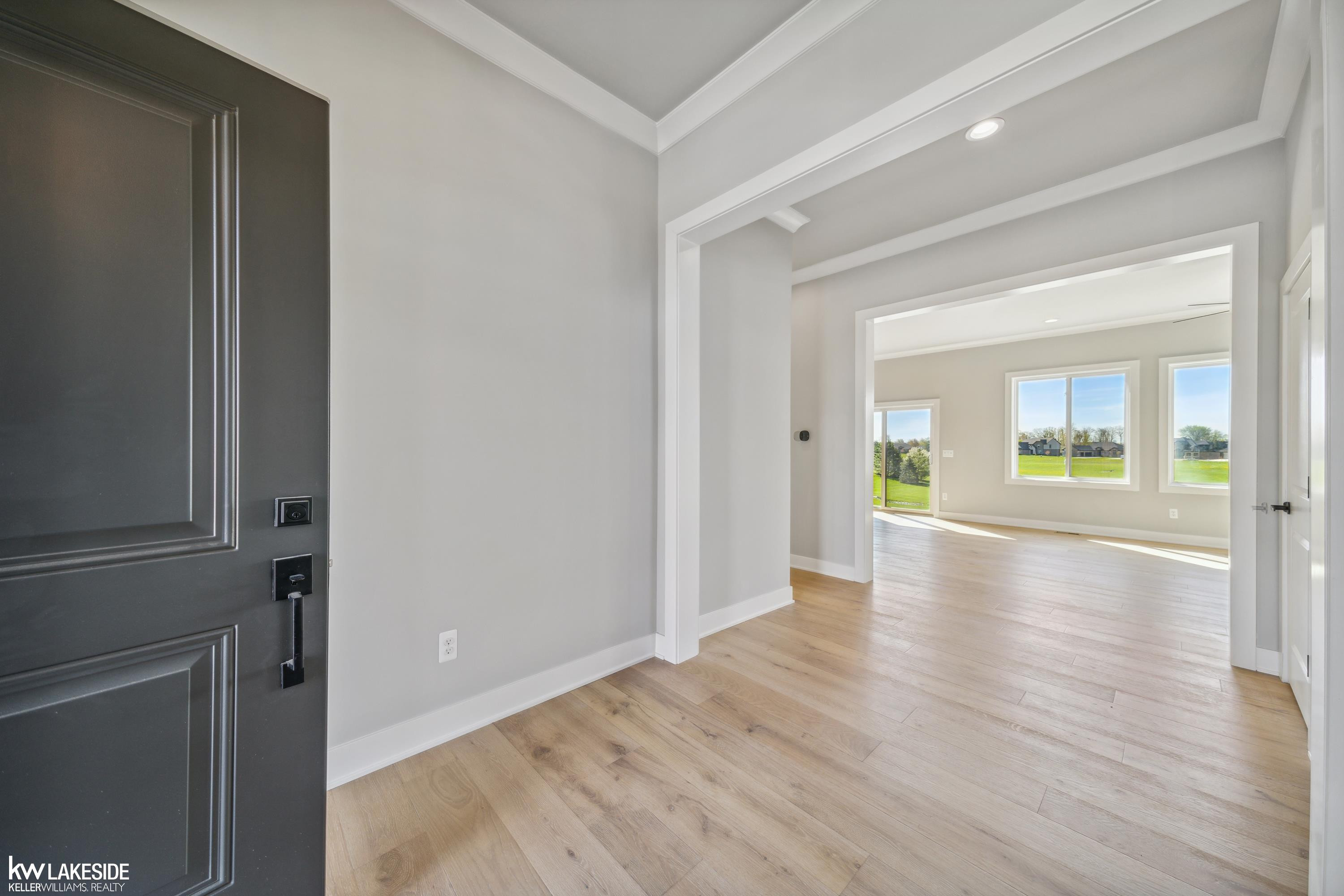 54127 Carrigan Drive, New Baltimore, MI 48047 — Photo 9