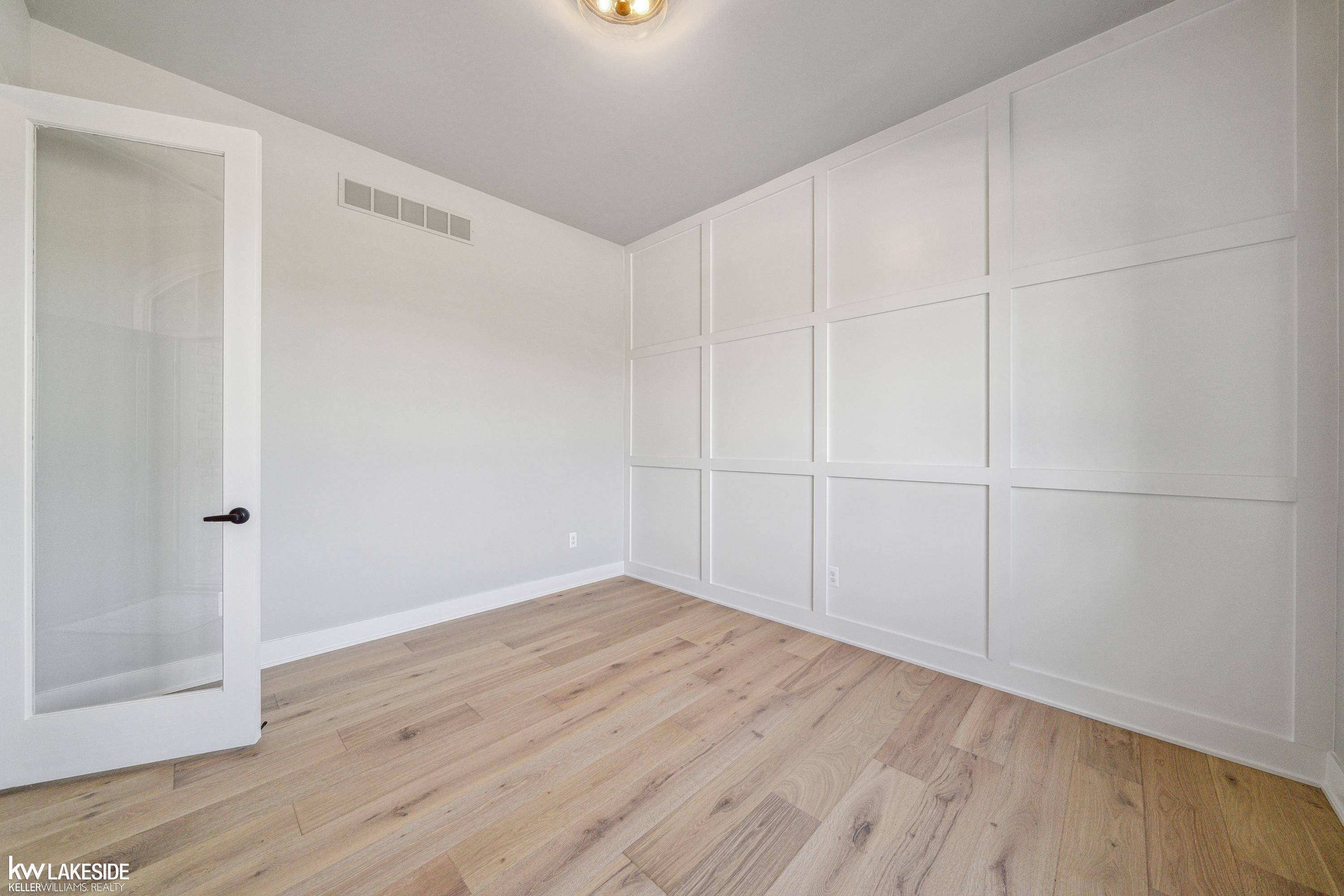 54127 Carrigan Drive, New Baltimore, MI 48047 — Photo 10
