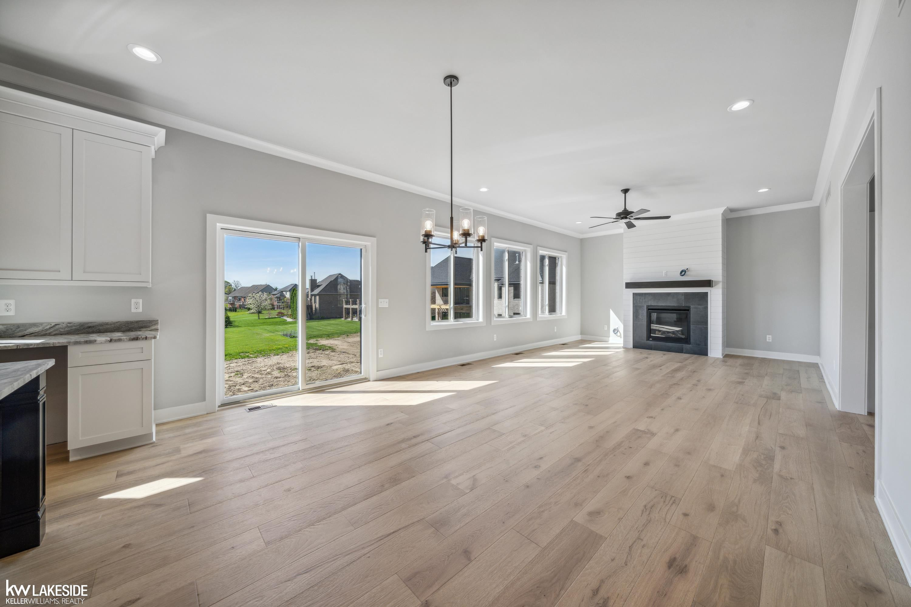 54127 Carrigan Drive, New Baltimore, MI 48047 — Photo 15
