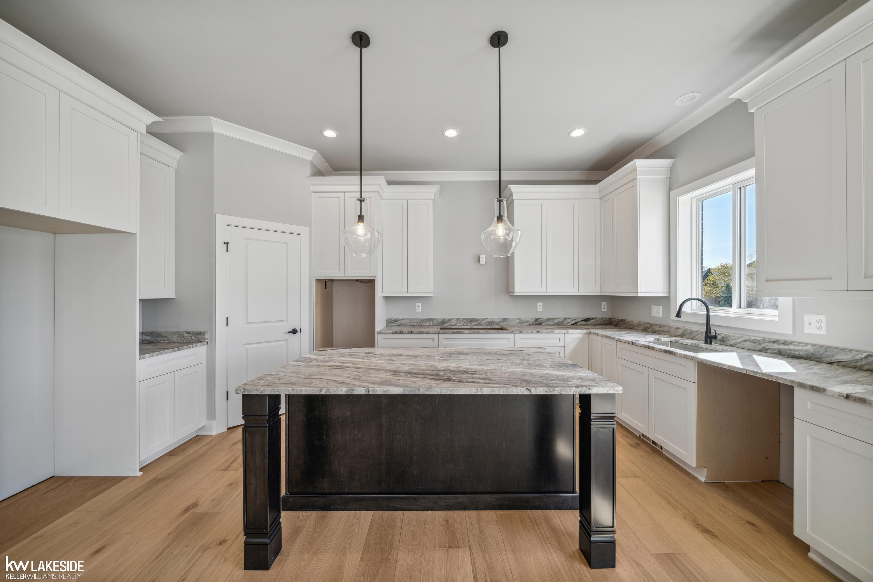 54127 Carrigan Drive, New Baltimore, MI 48047 — Photo 19