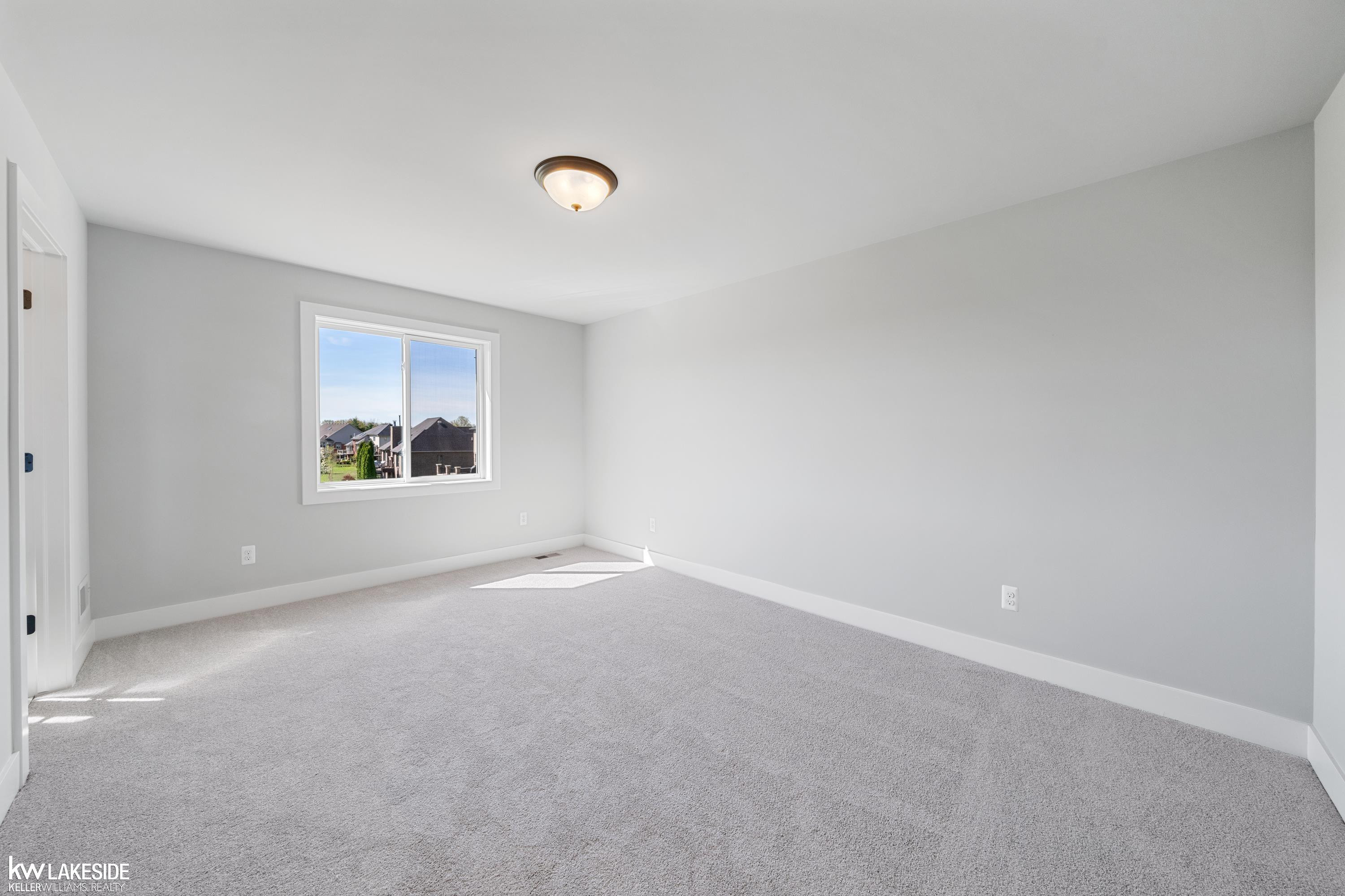 54127 Carrigan Drive, New Baltimore, MI 48047 — Photo 23