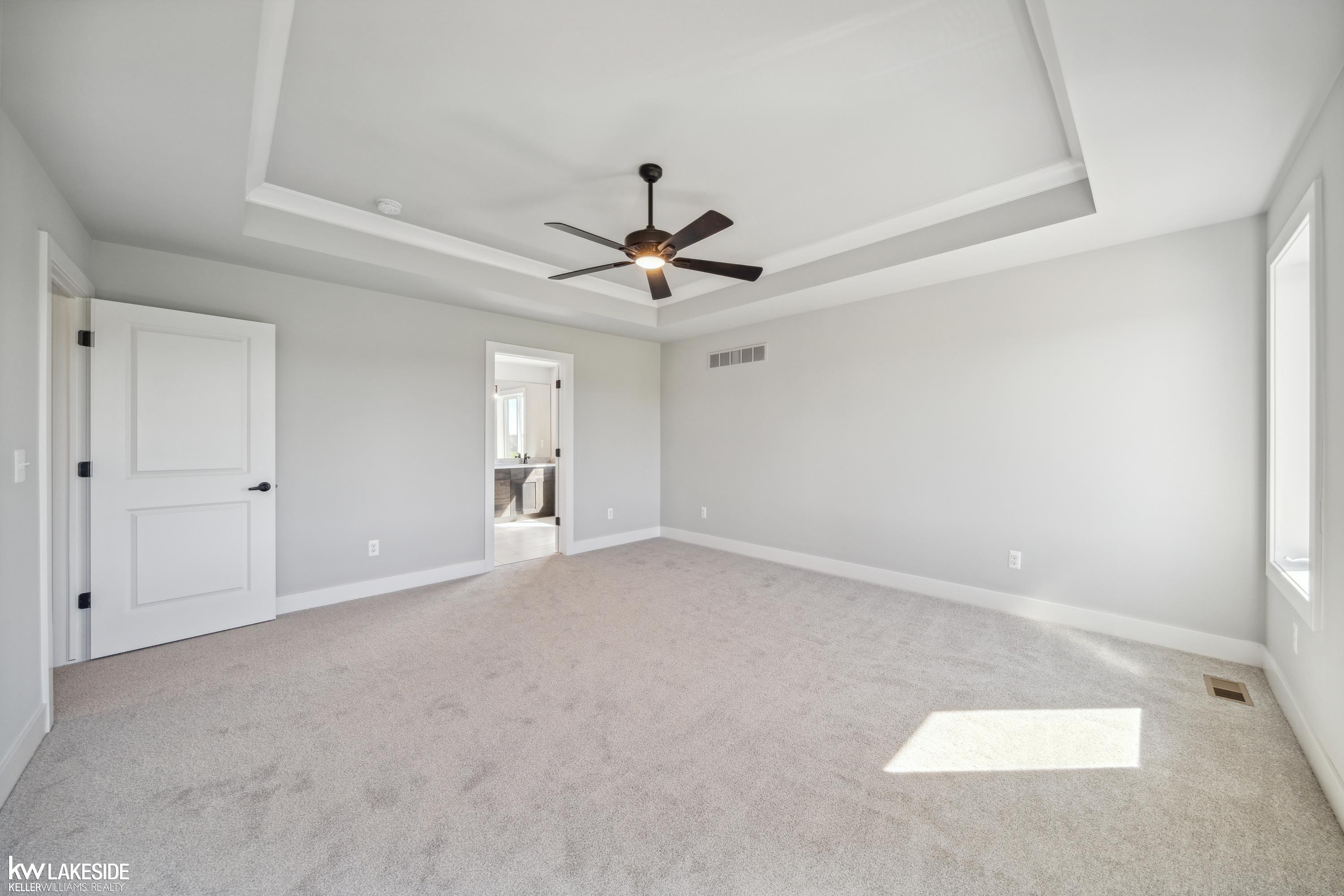 54127 Carrigan Drive, New Baltimore, MI 48047 — Photo 29