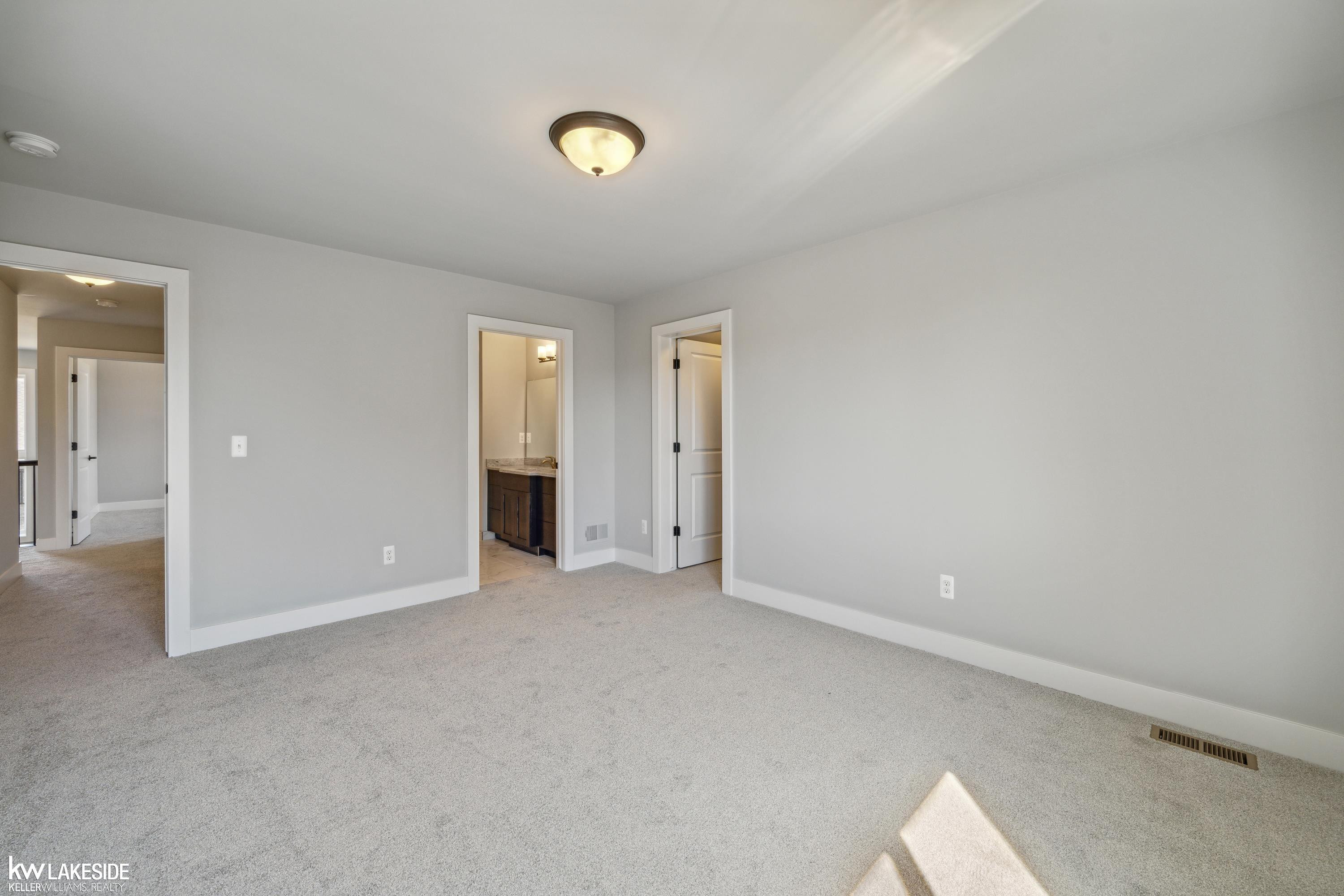 54127 Carrigan Drive, New Baltimore, MI 48047 — Photo 40