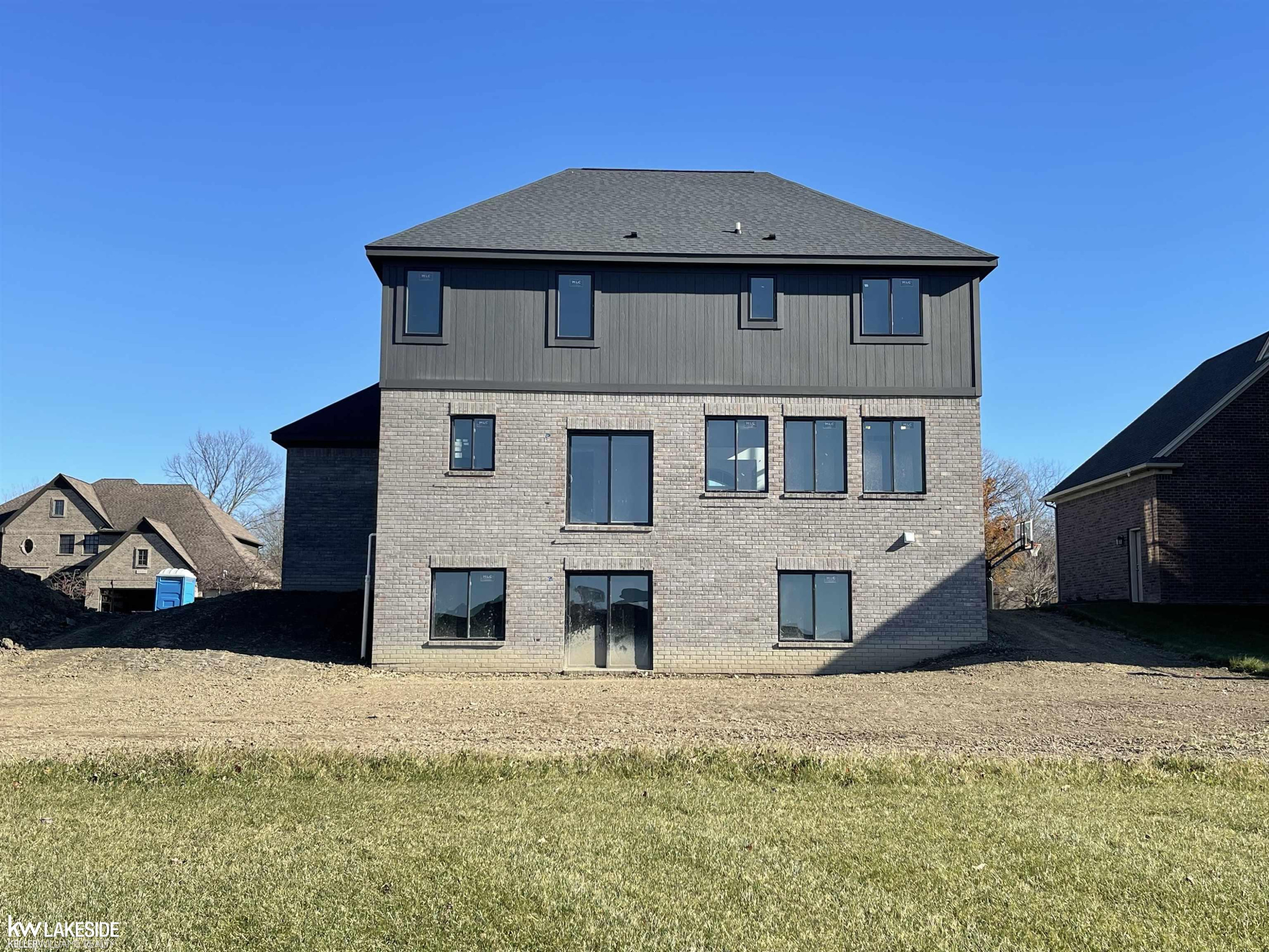 54127 Carrigan Drive, New Baltimore, MI 48047 — Photo 44
