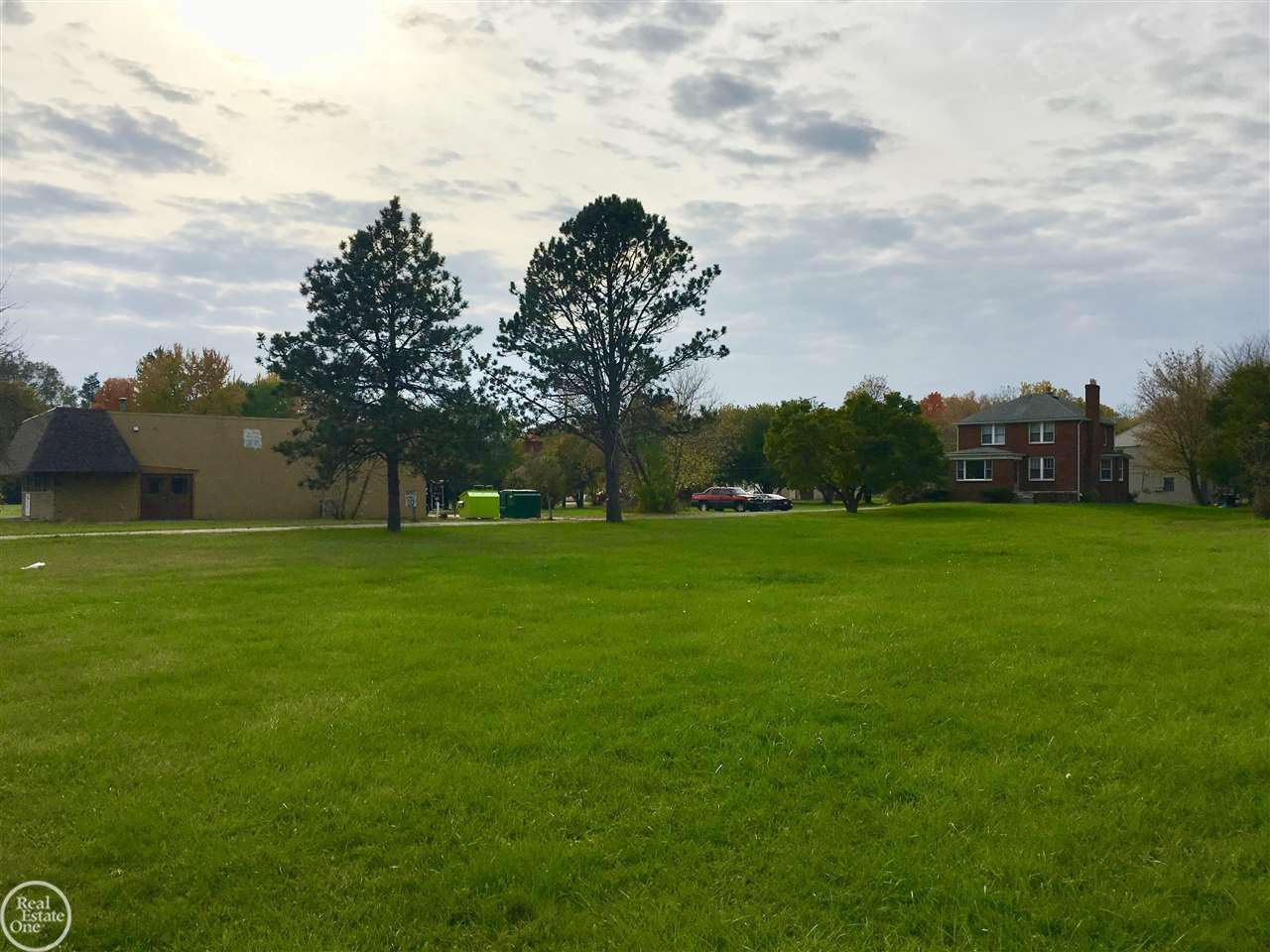 45729 Gratiot Avenue, MI 48042 — Photo 7