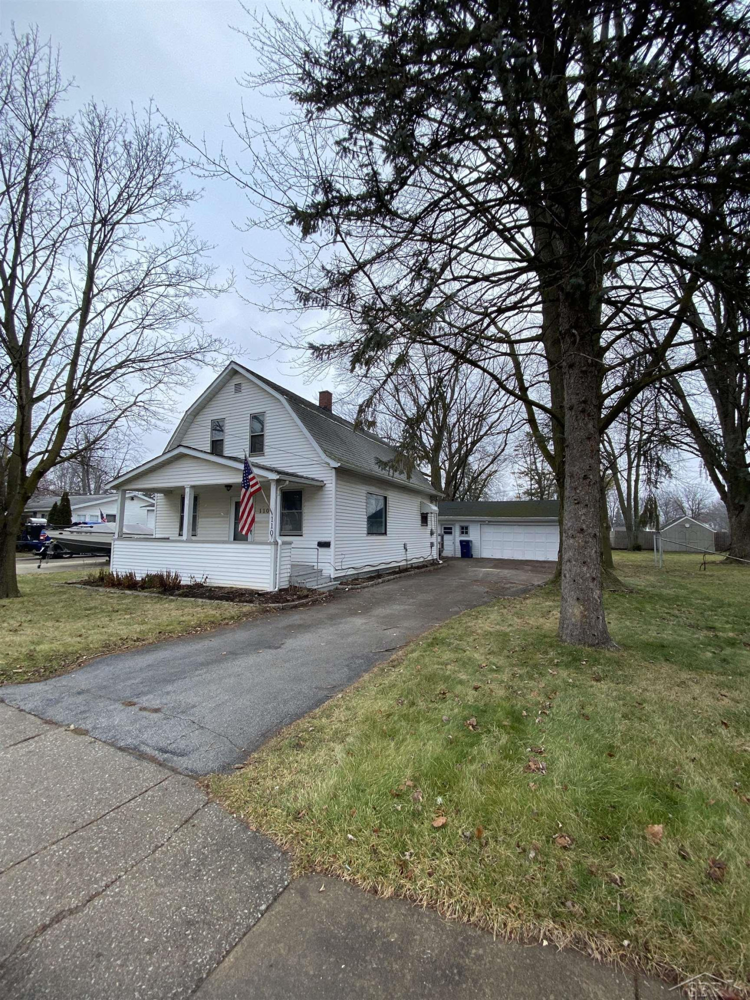 110 N Adams Street, Saginaw, MI 48604