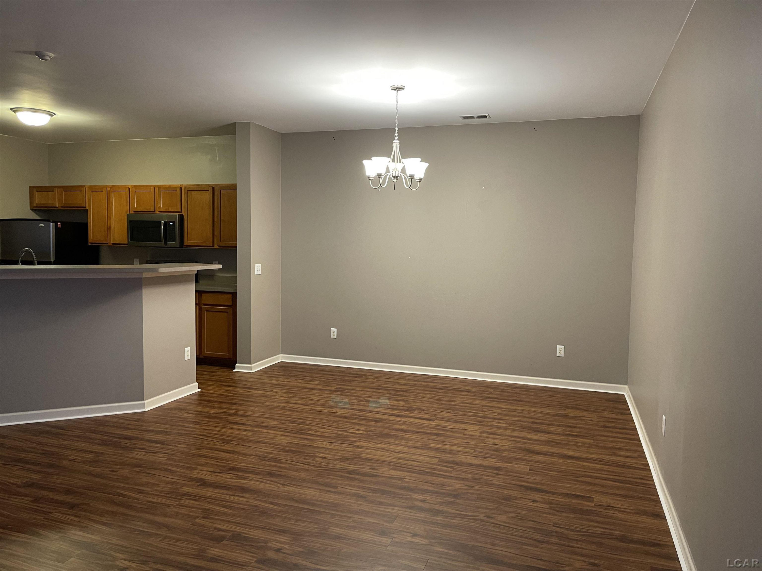 3921 Radcliff Drive, MI 48188 — Photo 5