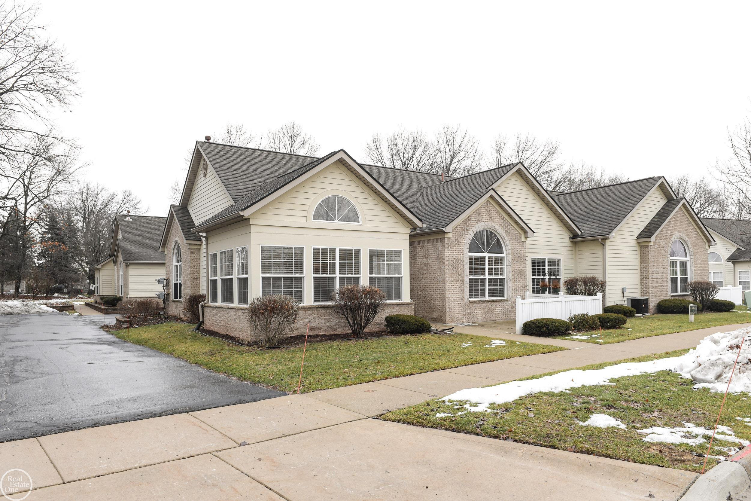 36230 Abbey Drive, Westland, MI — Photo 2