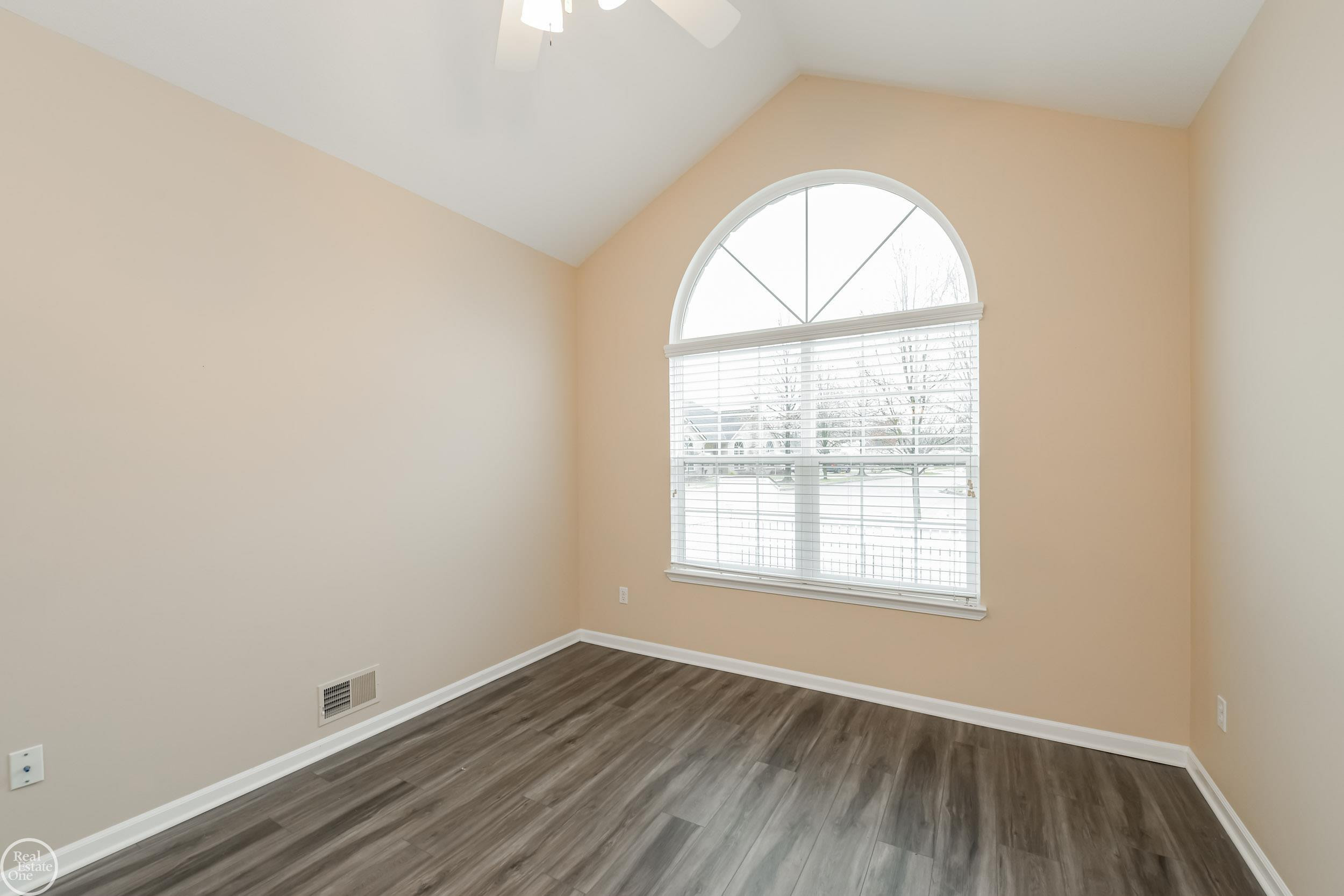 36230 Abbey Drive, Westland, MI — Photo 24