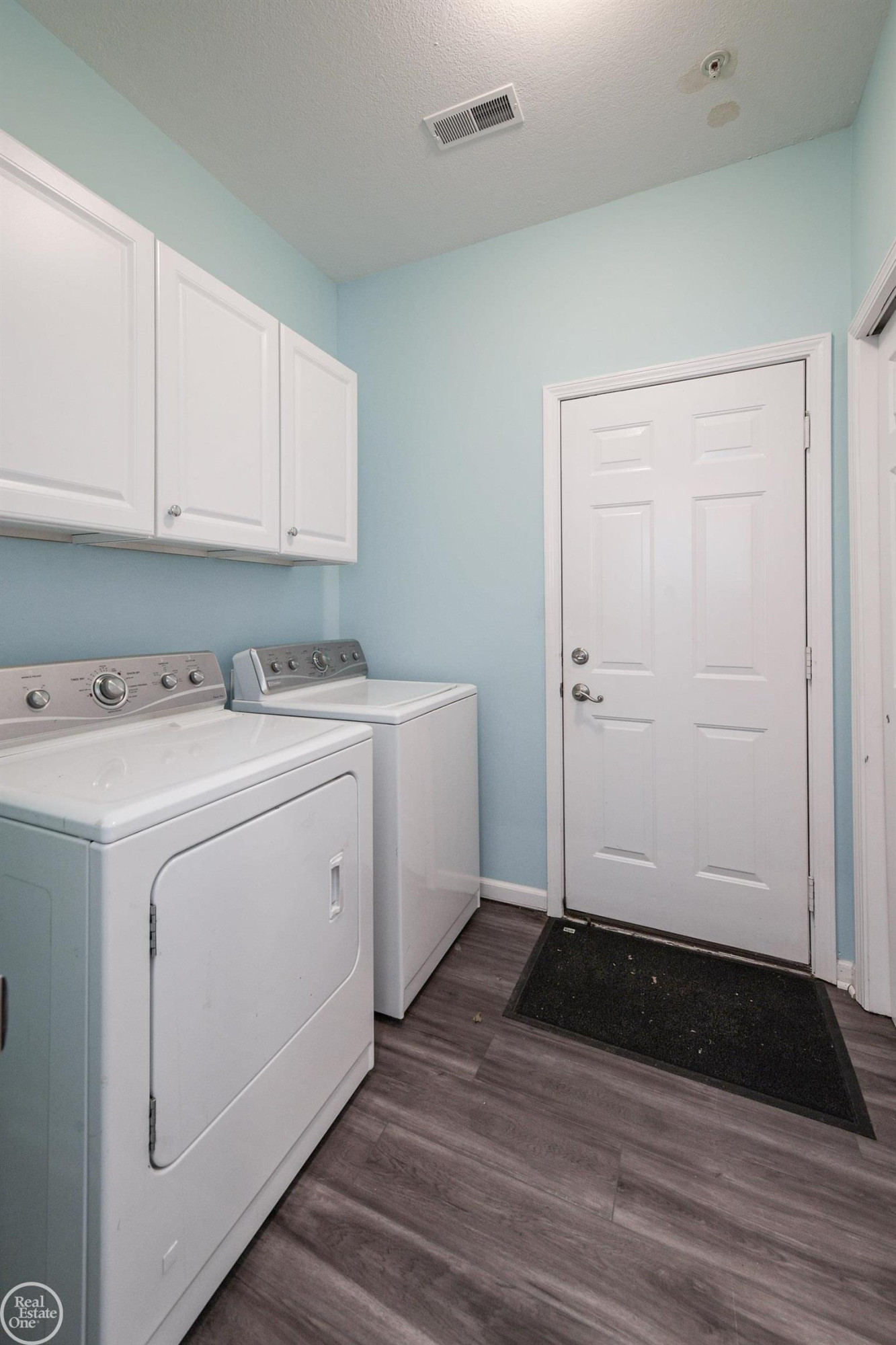 36230 Abbey Drive, Westland, MI — Photo 40