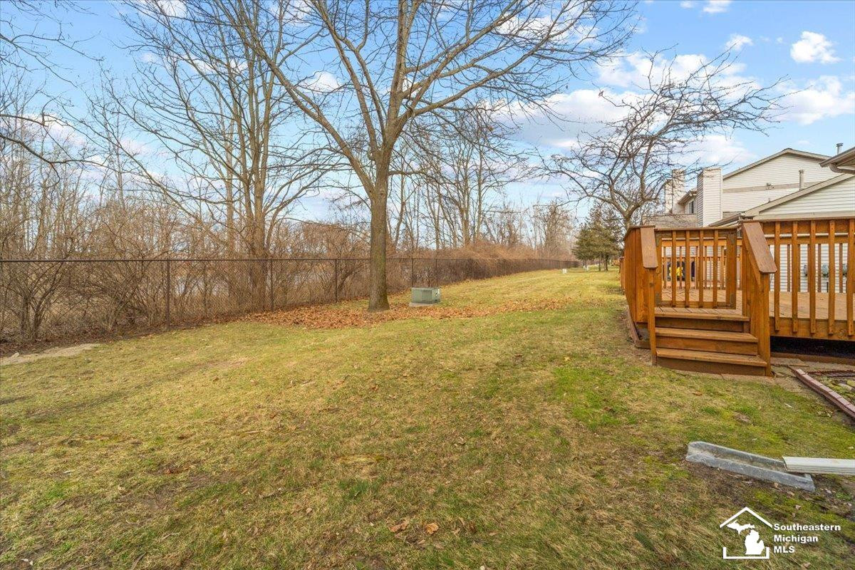 6461 Deerhurst Drive, Westland, MI — Photo 21