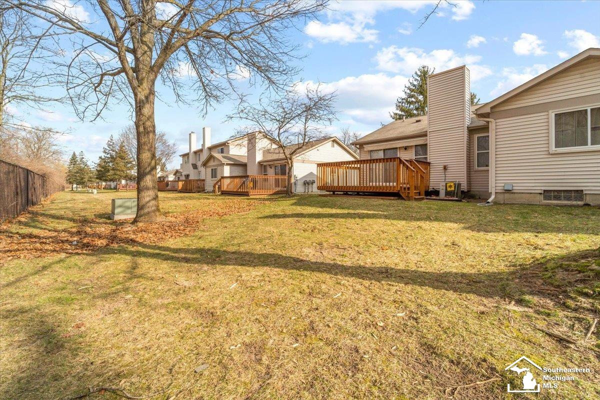 6461 Deerhurst Drive, Westland, MI — Photo 22