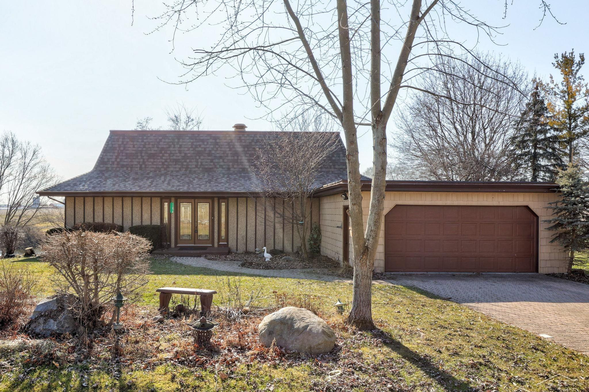 11878 Ayre Lane, Frankenmuth, MI 48734 — Photo 2