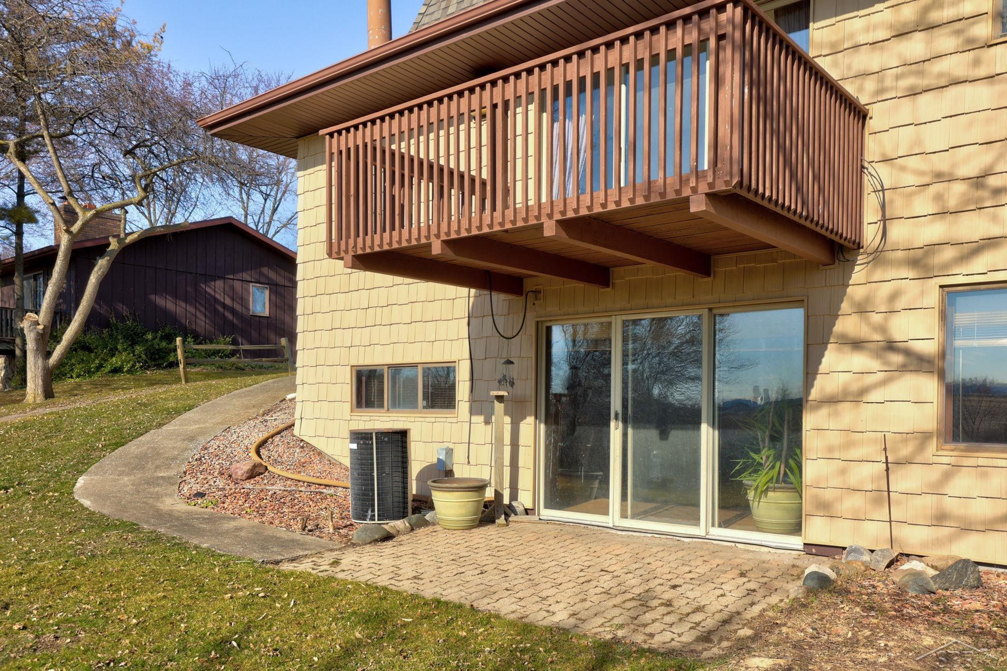 11878 Ayre Lane, Frankenmuth, MI 48734 — Photo 9