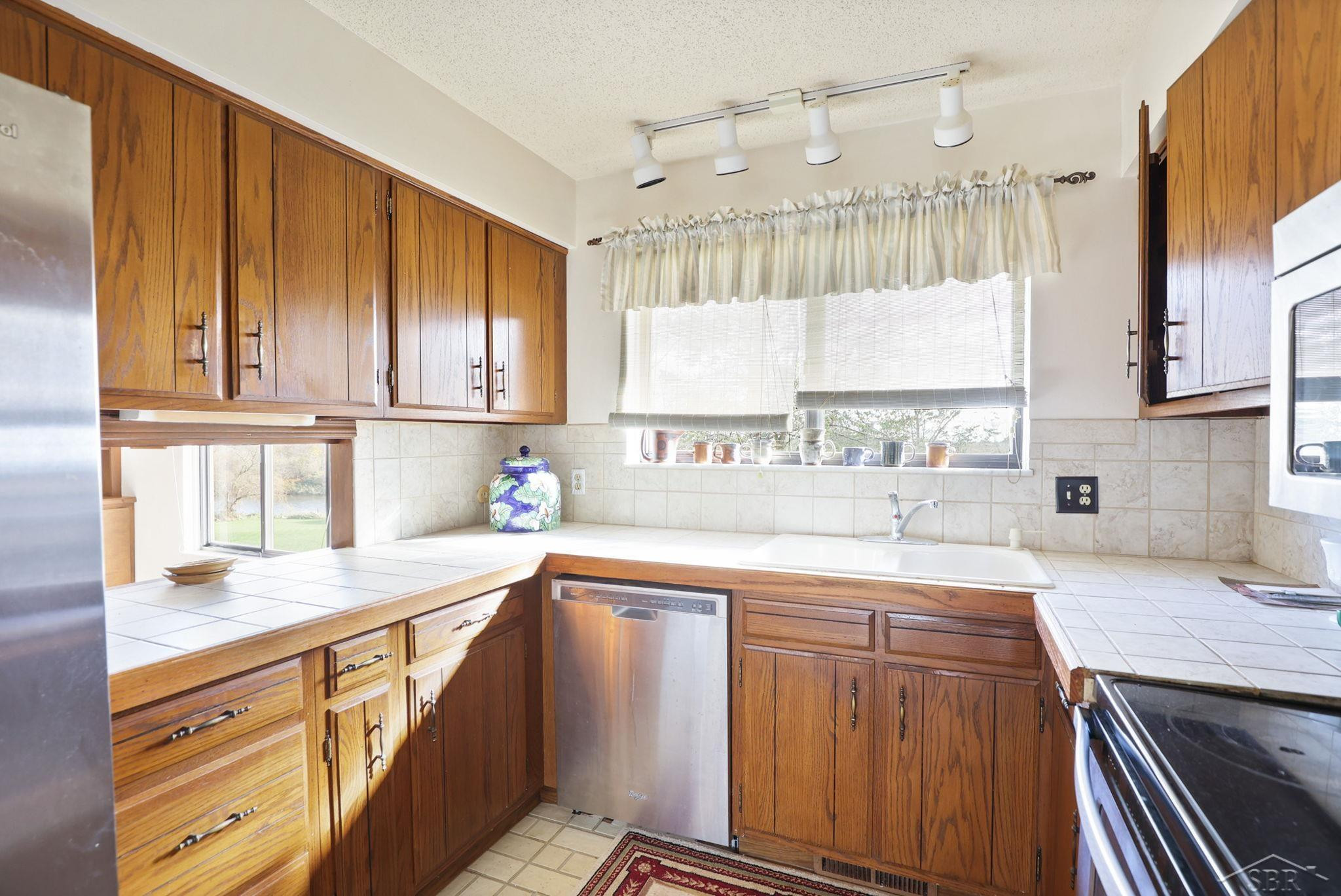 11878 Ayre Lane, Frankenmuth, MI 48734 — Photo 24
