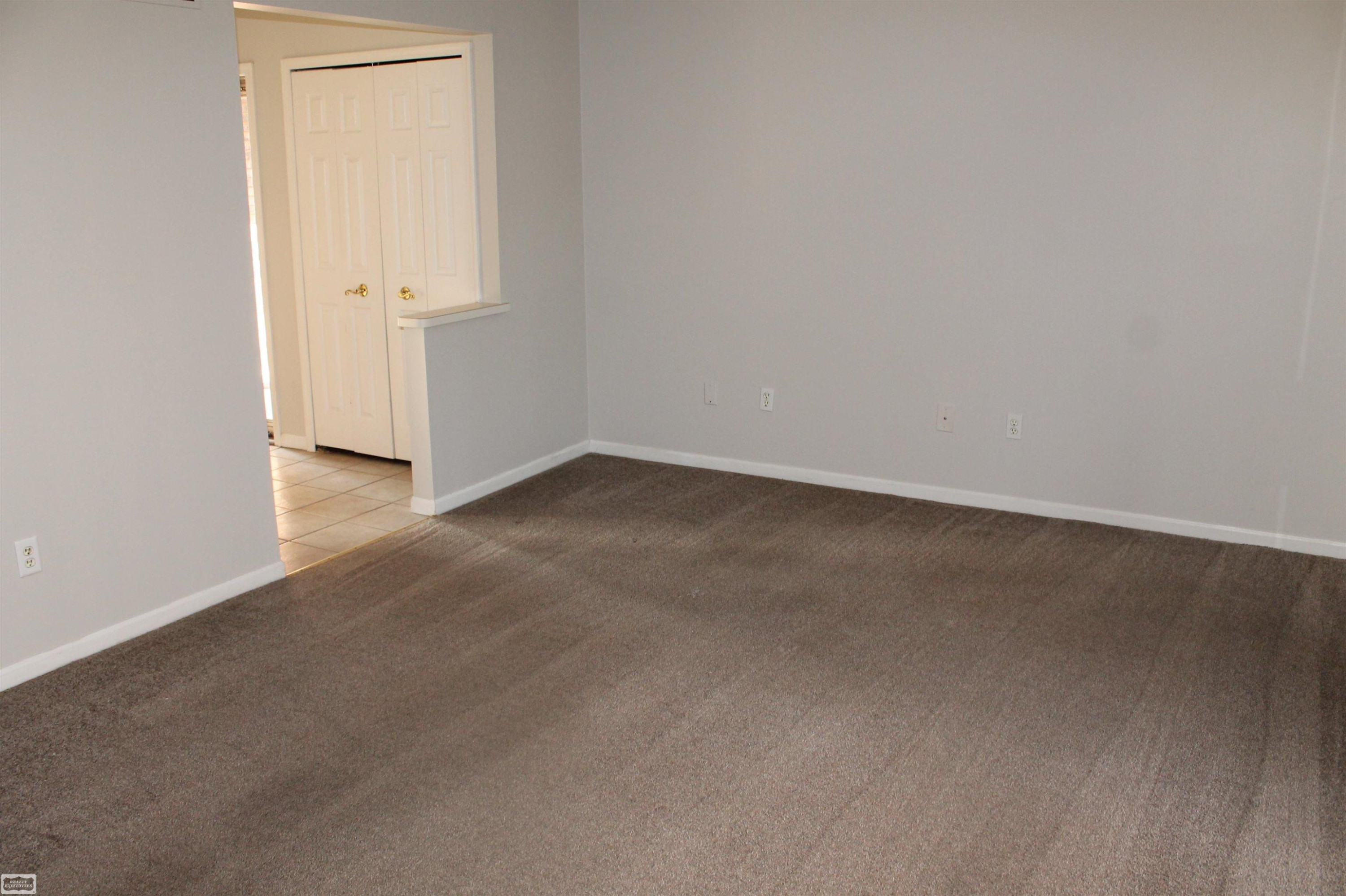 38658 Harrison Creek Court, MI — Photo 7