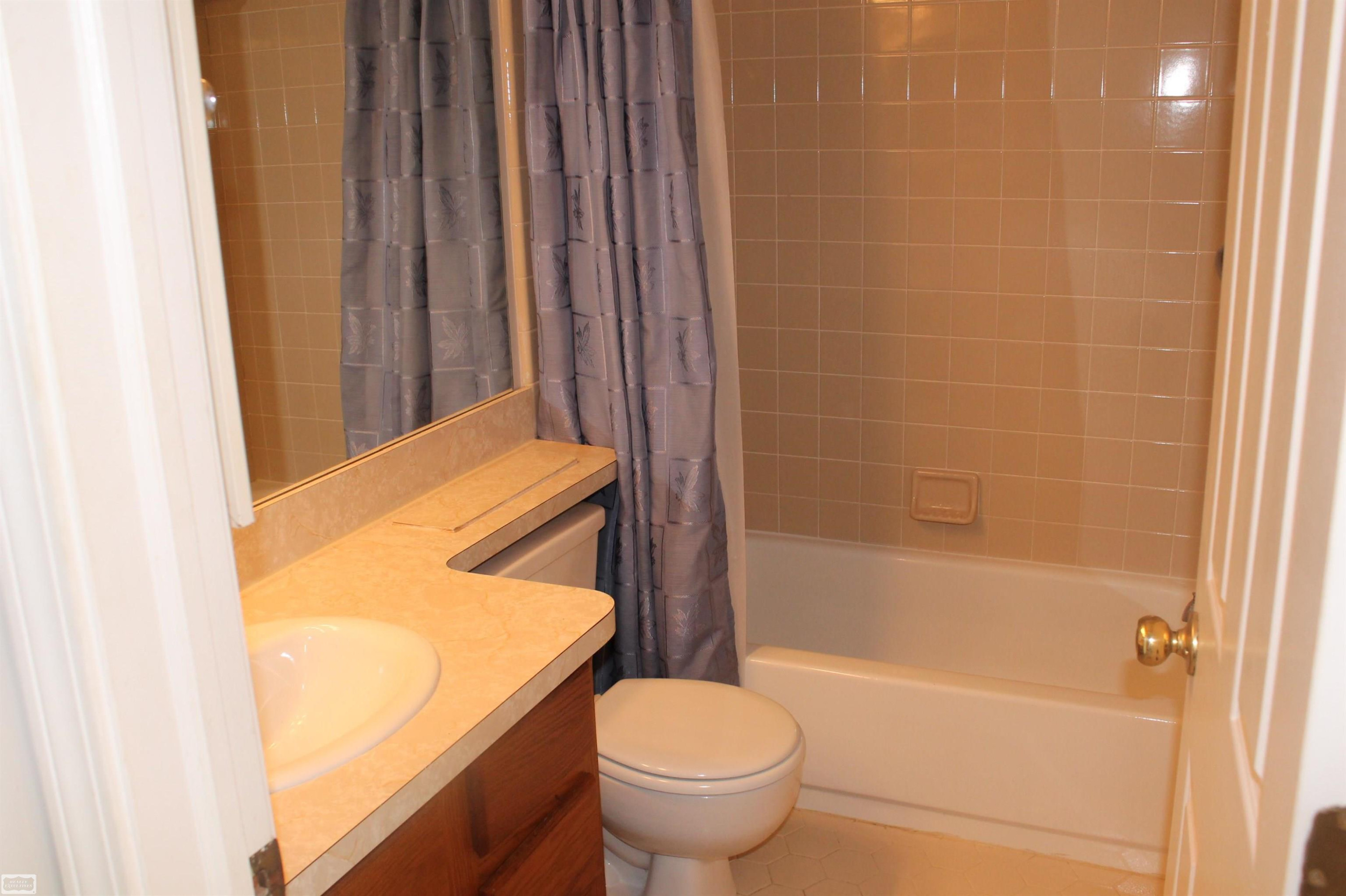 38658 Harrison Creek Court, MI — Photo 20