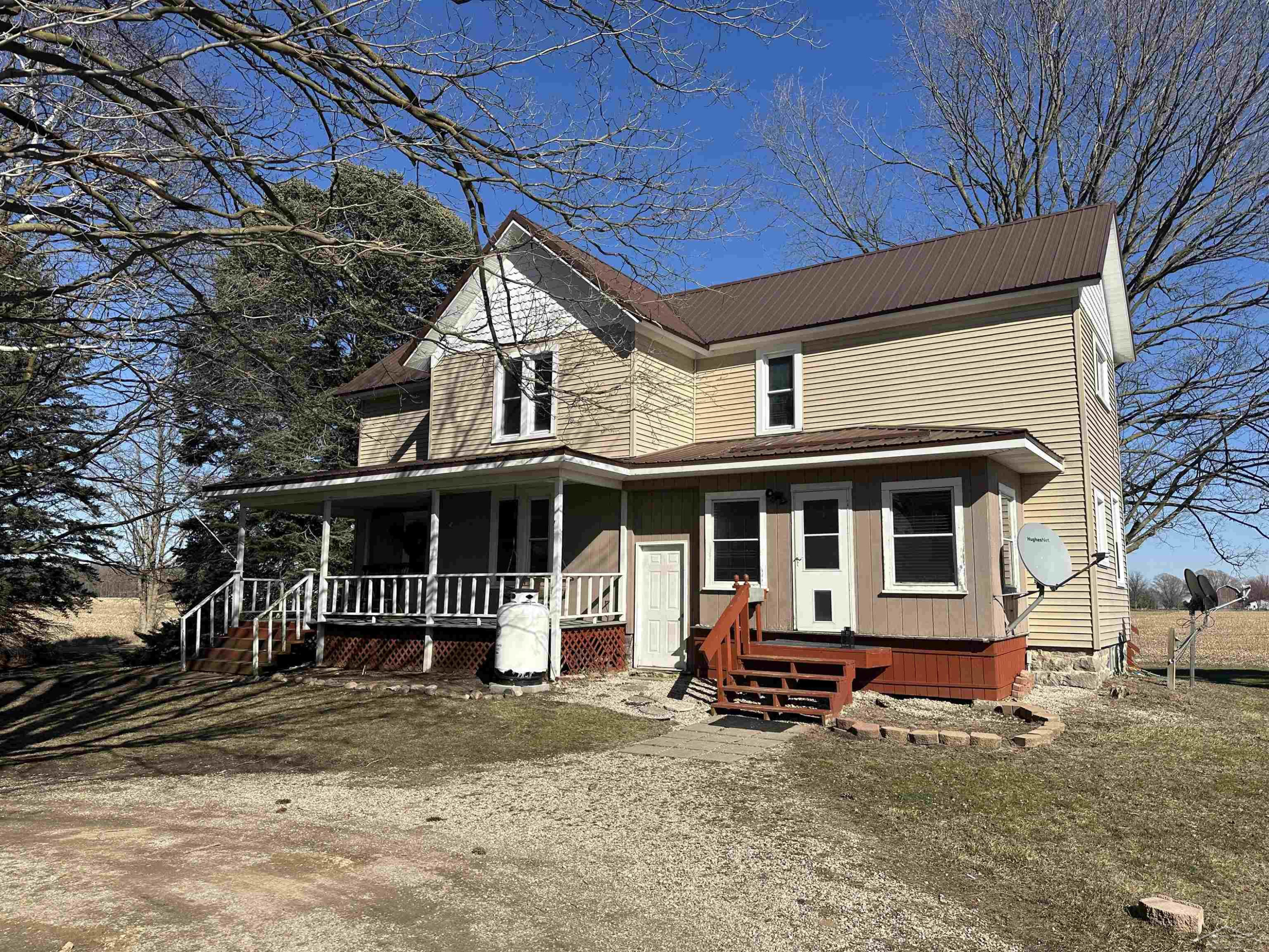 7453 W Centerline, MI 48879 — front exterior