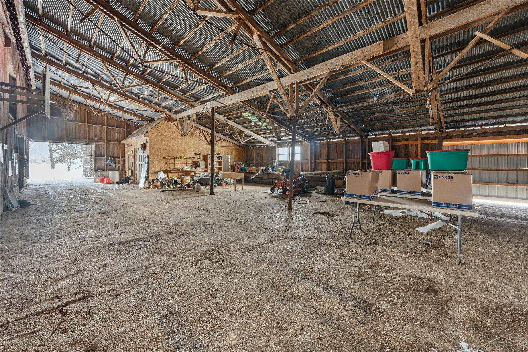 7453 W Centerline, MI 48879 — Photo 40