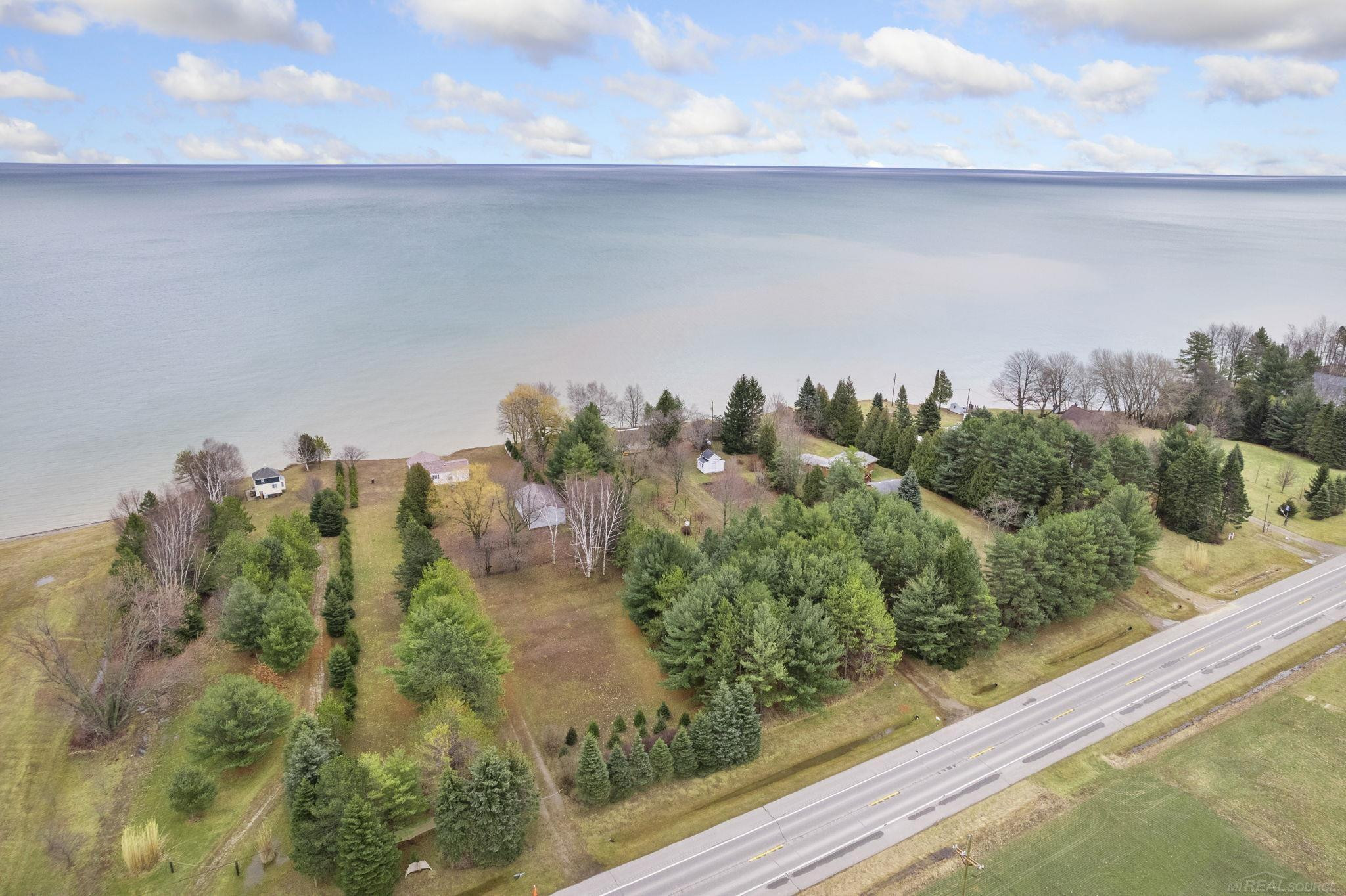 4828 N Lakeshore Road, Deckerville, MI 48427 — Photo 4