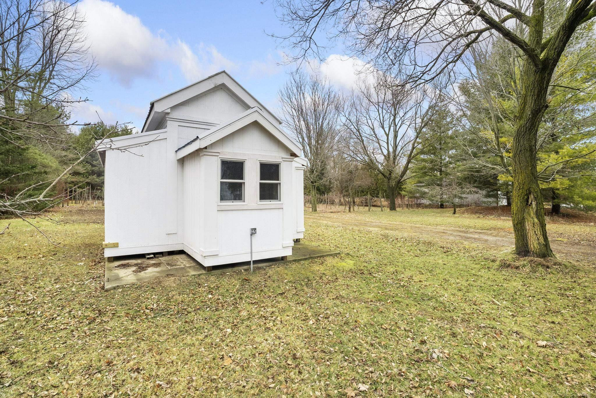 4828 N Lakeshore Road, Deckerville, MI 48427 — Photo 9