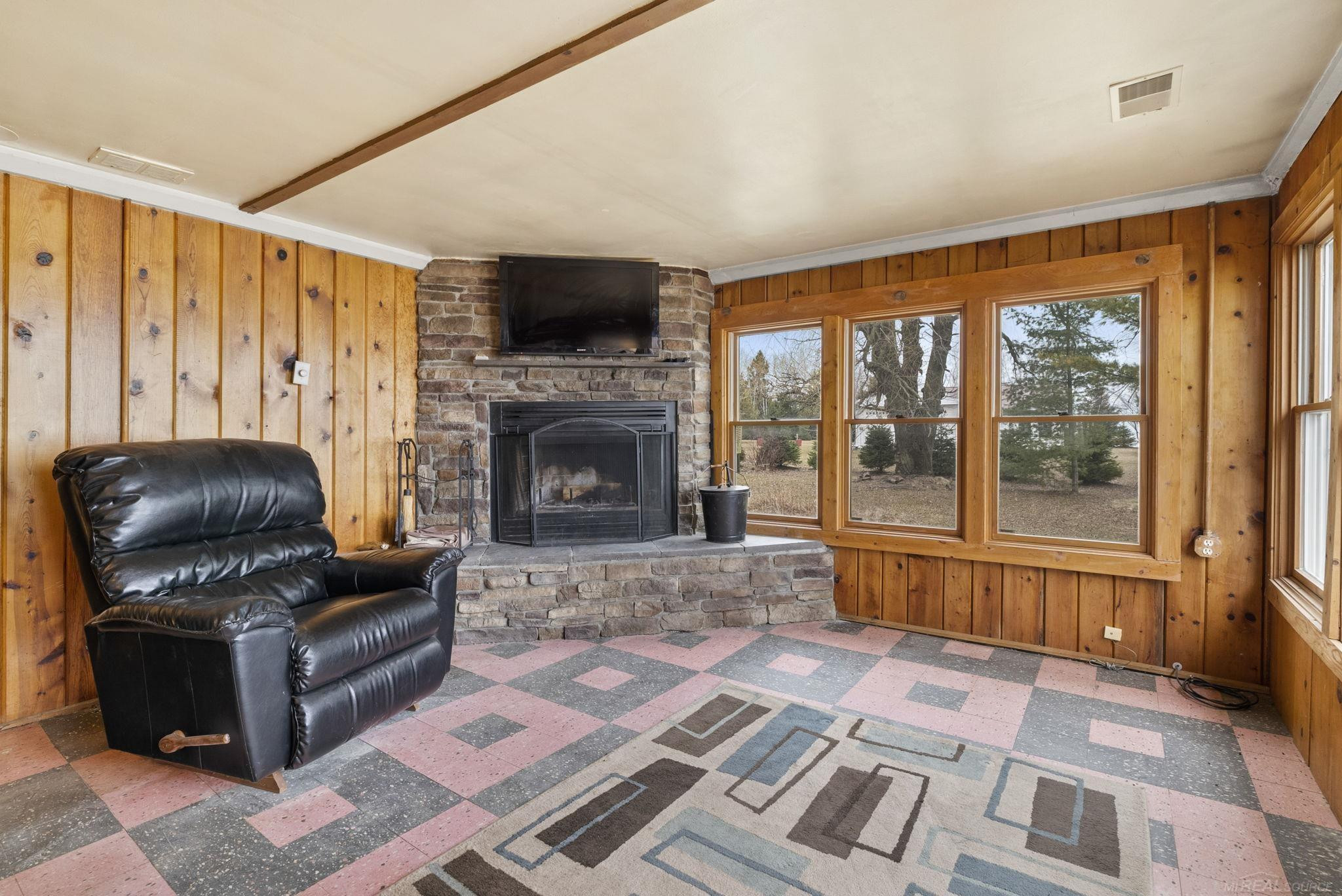 4828 N Lakeshore Road, Deckerville, MI 48427 — Photo 15