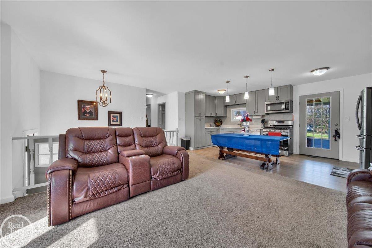 2592 Palomas, Wolverine Lake, MI 48390 — Photo 7