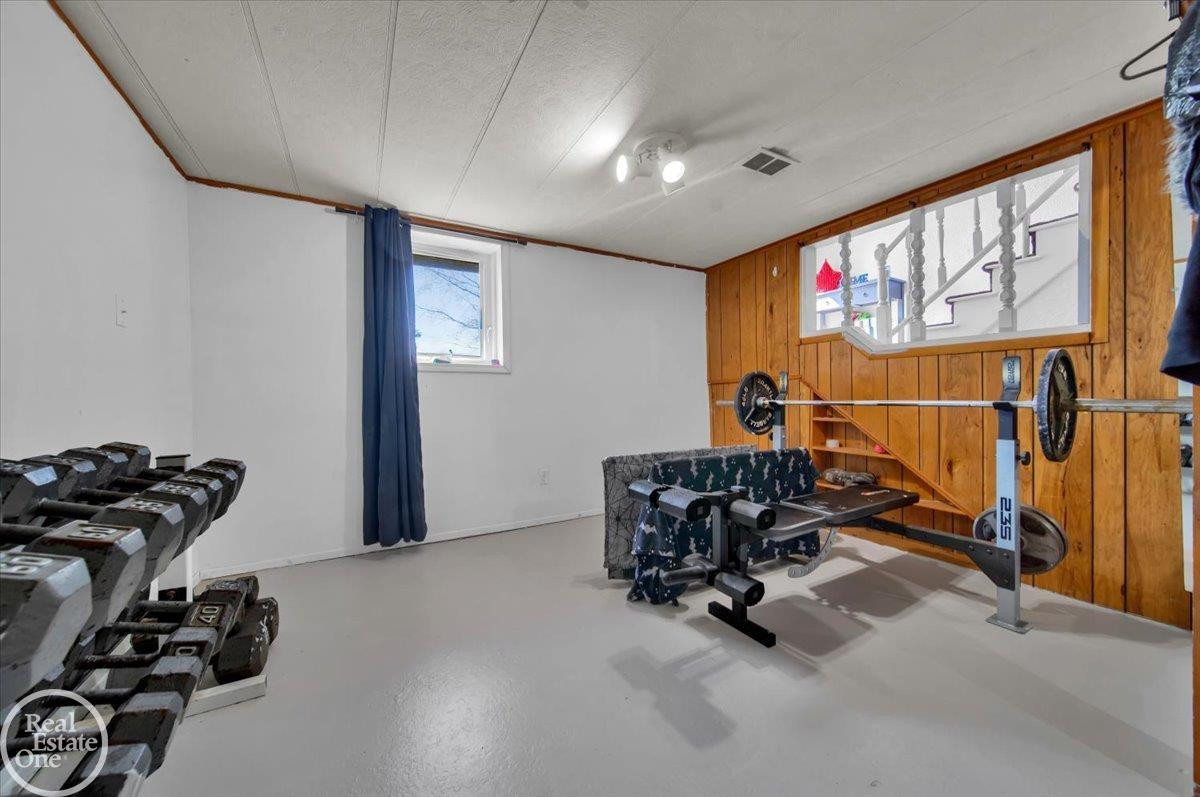 2592 Palomas, Wolverine Lake, MI 48390 — Photo 18