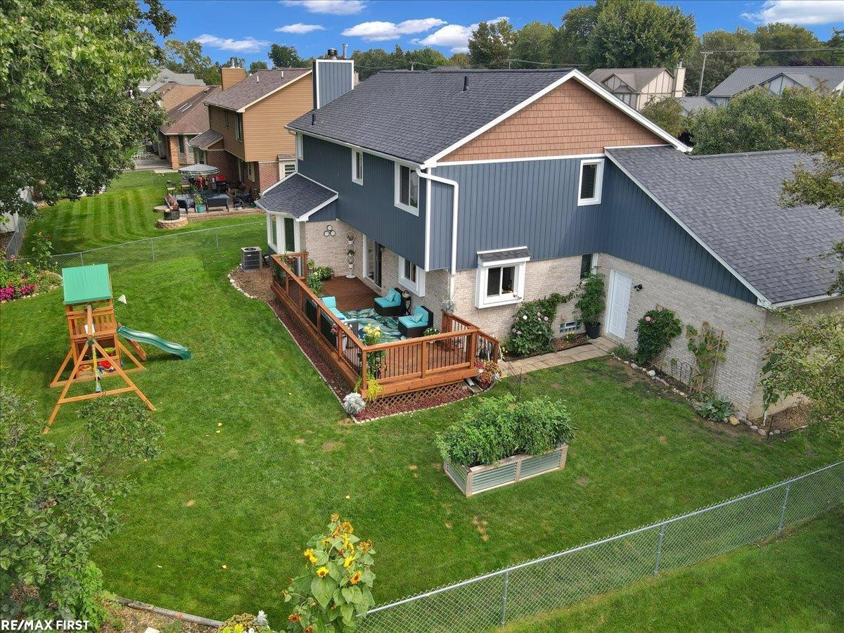 39663 Southpointe Avenue, MI — Photo 7