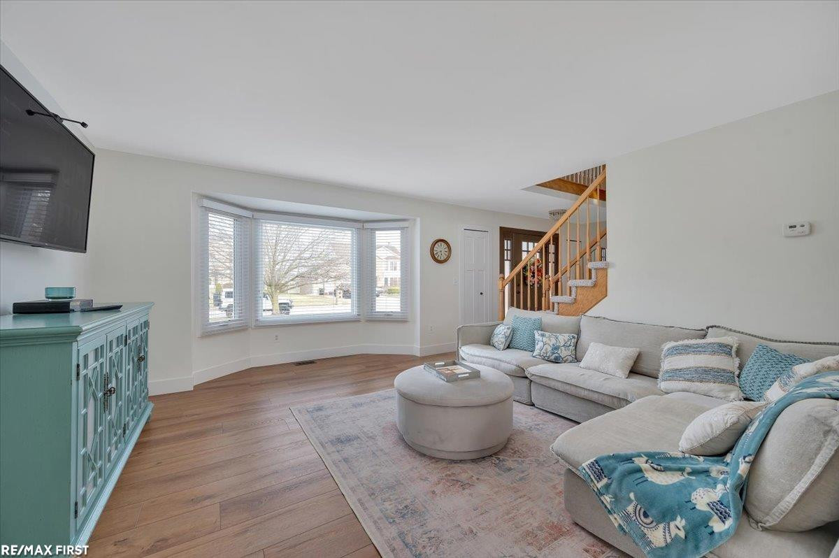 39663 Southpointe Avenue, MI — Photo 12