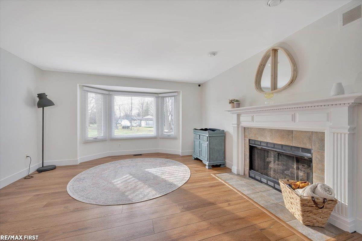 39663 Southpointe Avenue, MI — Photo 13