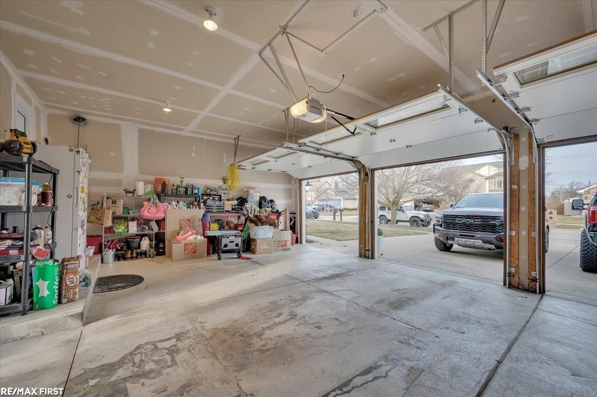 39663 Southpointe Avenue, MI — Photo 34