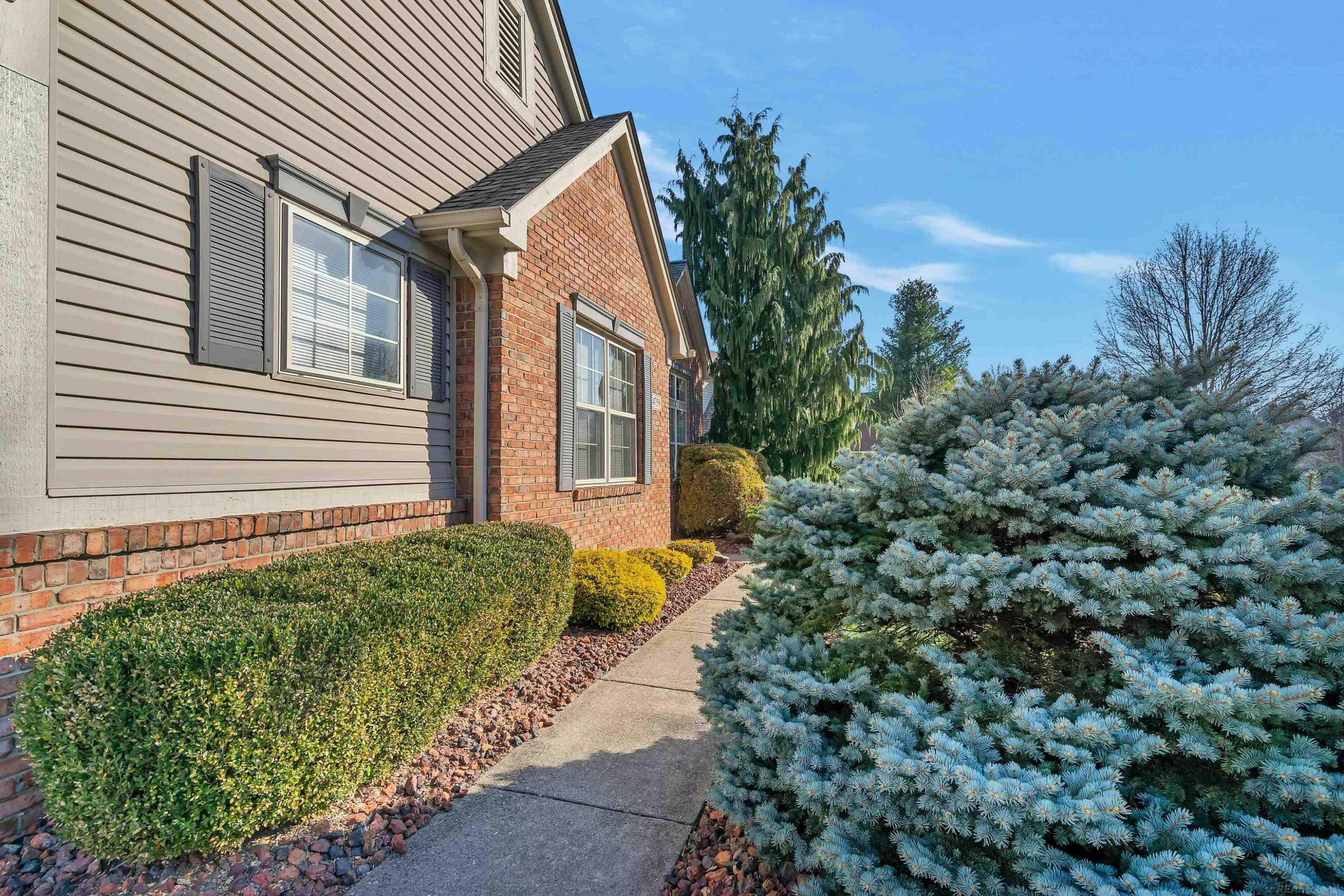 4759 Sunderland Drive, Sterling Heights, MI 48314 — Photo 9